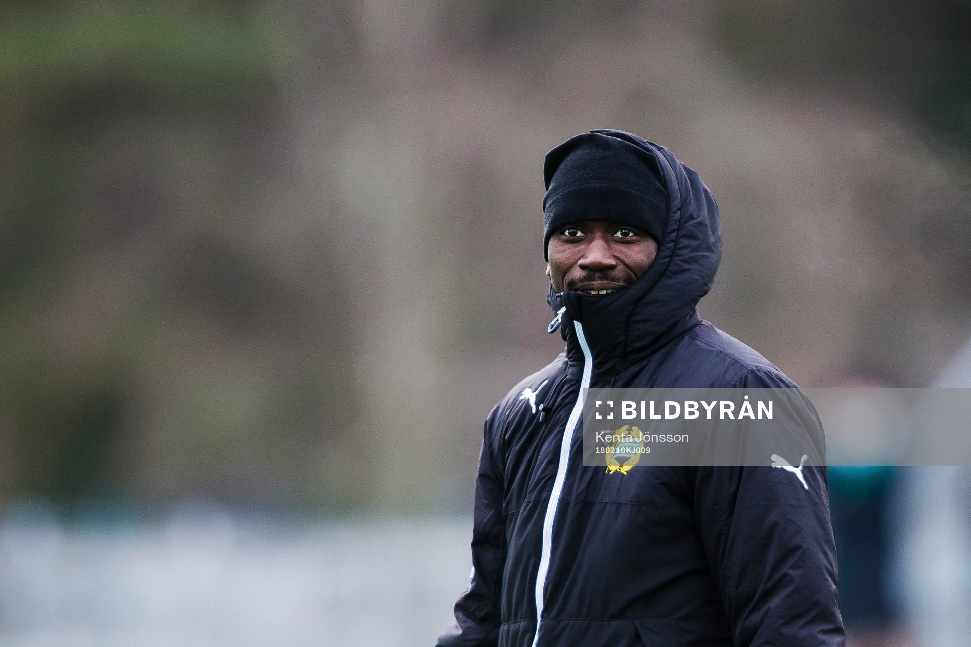 Hammarbys Pa Amat Dibba innan träningsmatchen i fotboll