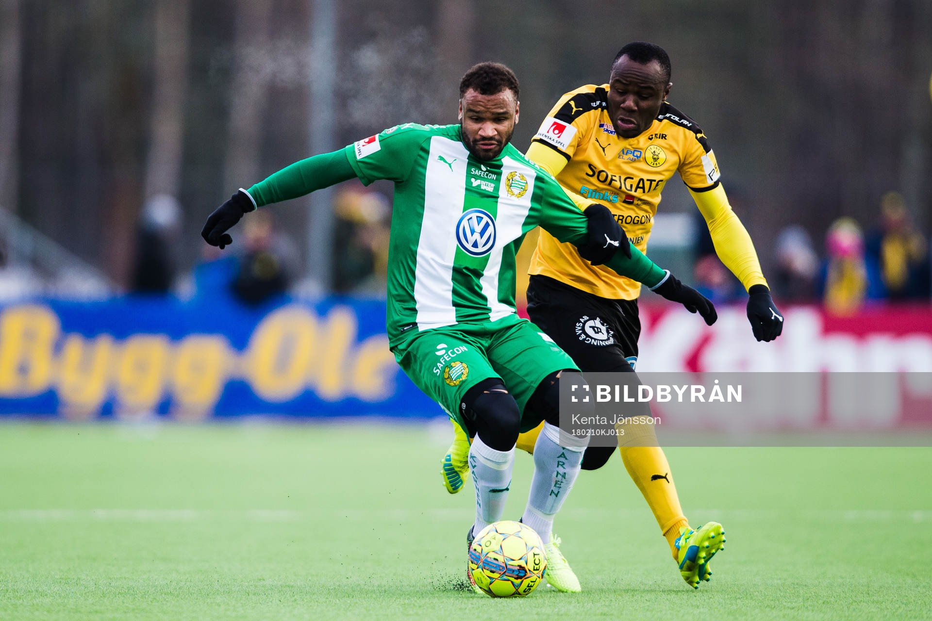 Hammarbys Serge-Junior Martinsson Ngouali och Frejs Nsima