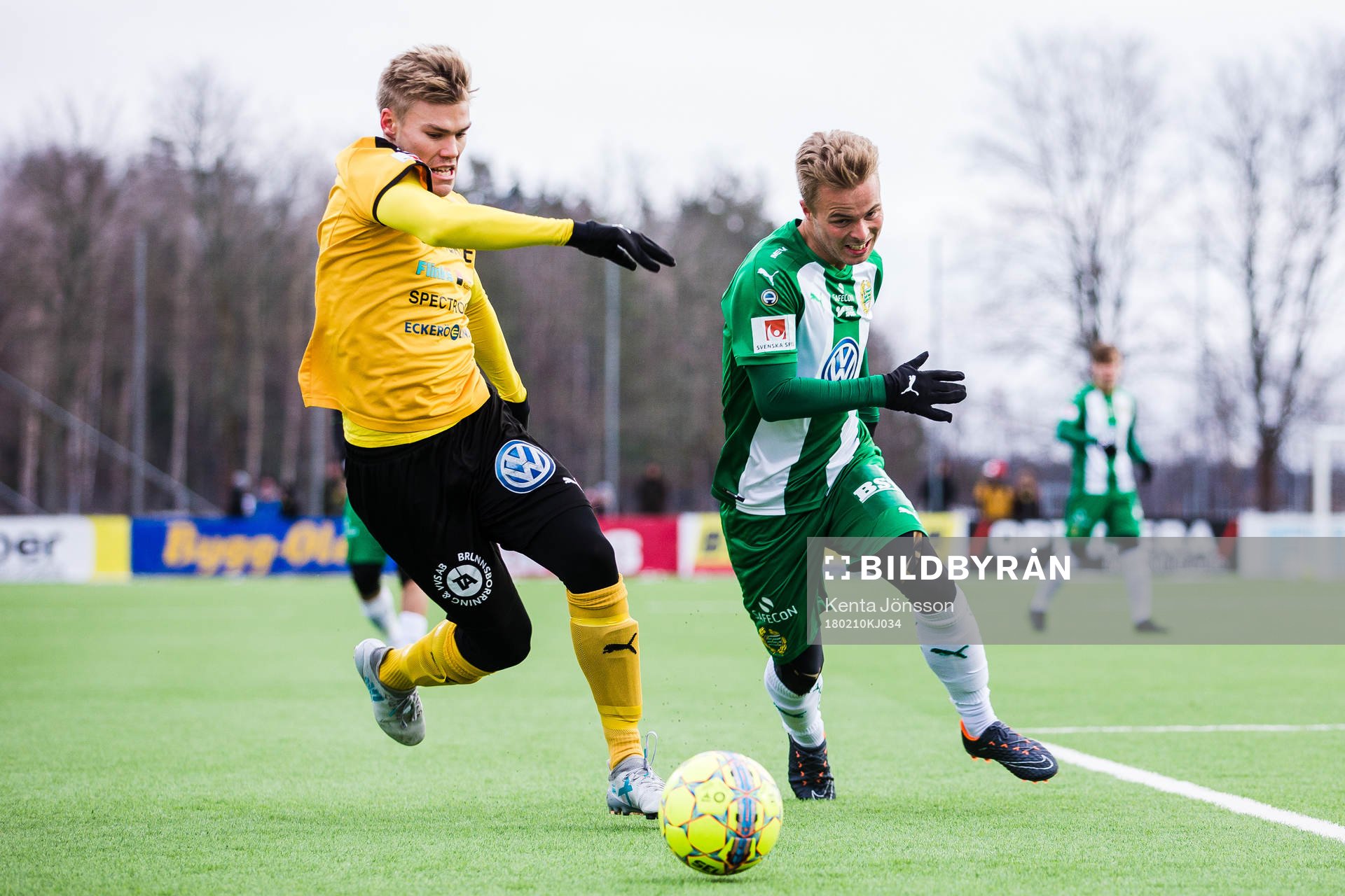 Frejs Martin Falkeborn och Hammarbys Sander Svendsen