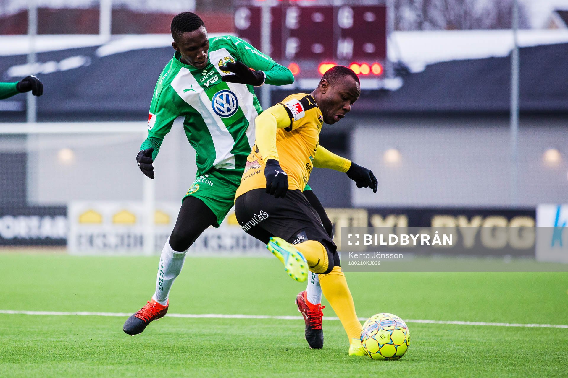Hammarbys Kossounou Odilon och Frejs Nsima Peter