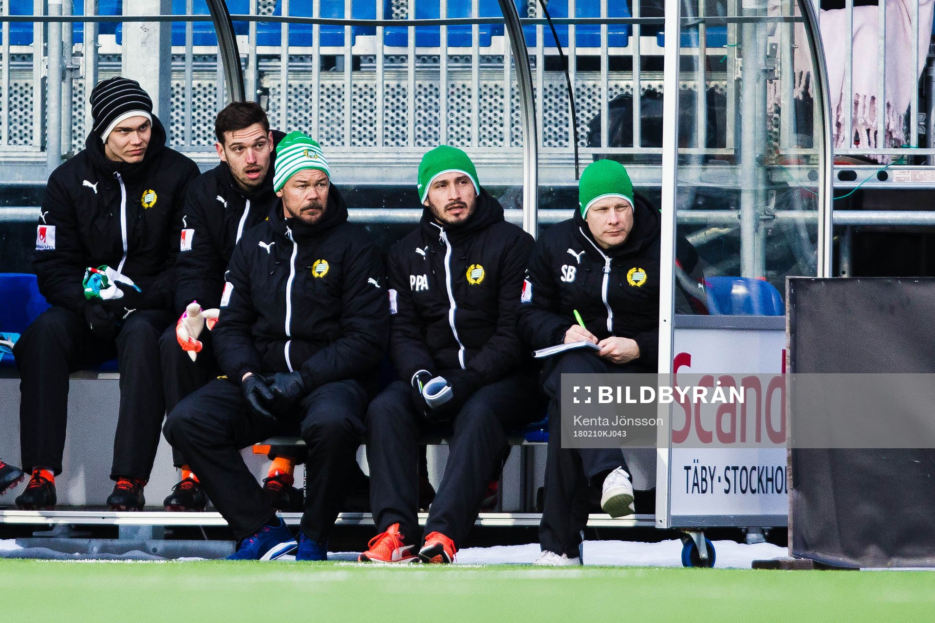 Hammarbys tränare Stefan Billborn (h) med assisterande