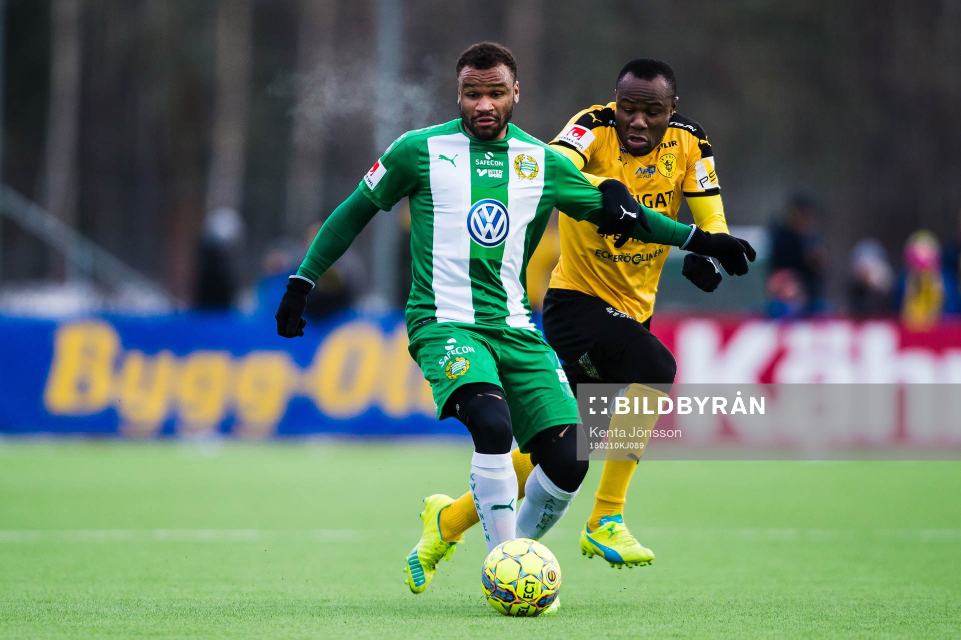 Hammarbys Serge-Junior Martinsson Ngouali och Frejs Nsima