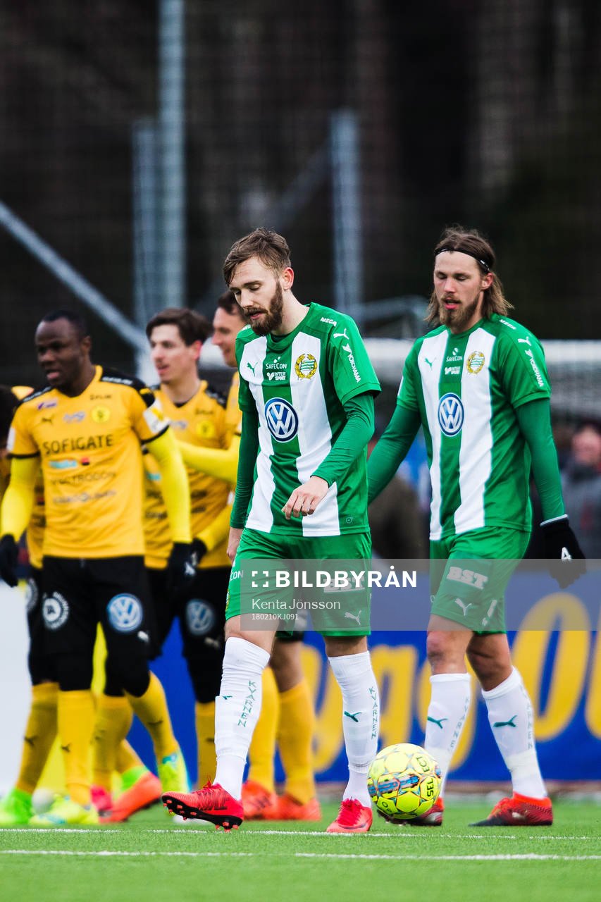 Hammarbys Simon Sandberg och Björn Paulsen deppar