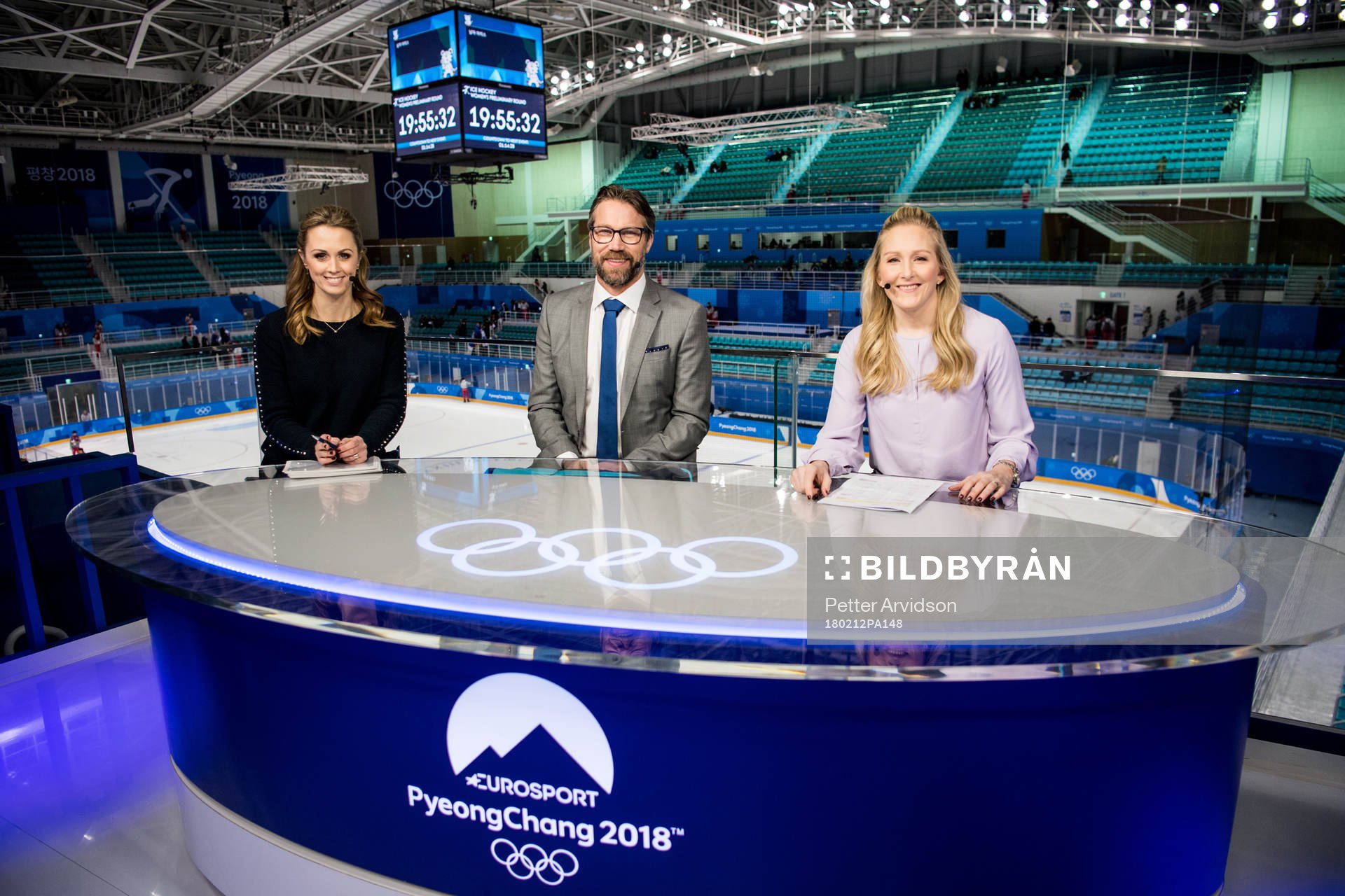Hostess Karin Frick and experts Peter Forsberg and Kim