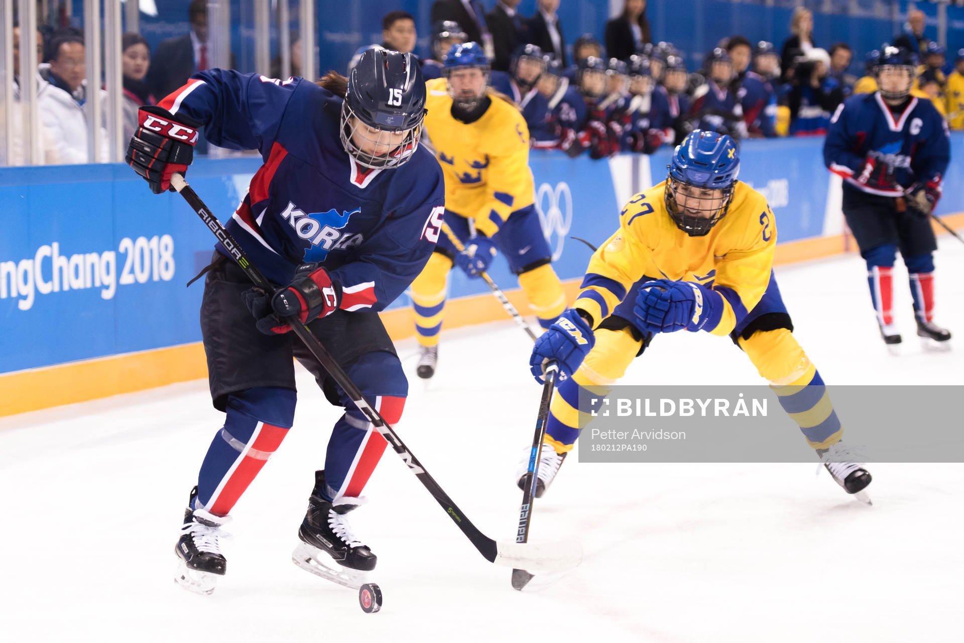 Park Chaelin of Korea and Emma Nordin of Sweden
