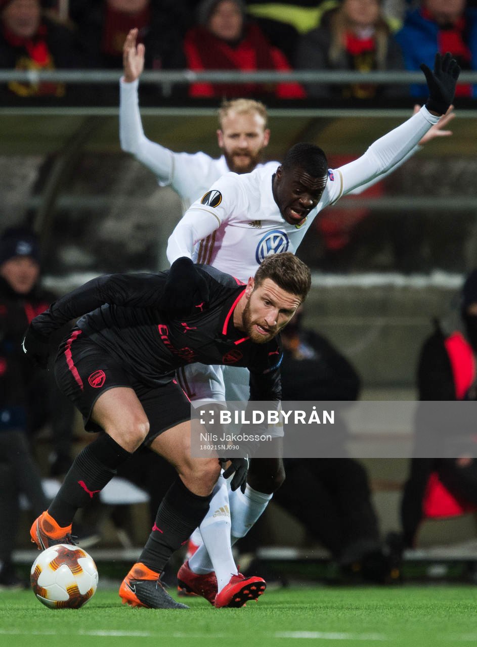 Arsenals Shkodran Mustafi och Östersunds Ken Sema
