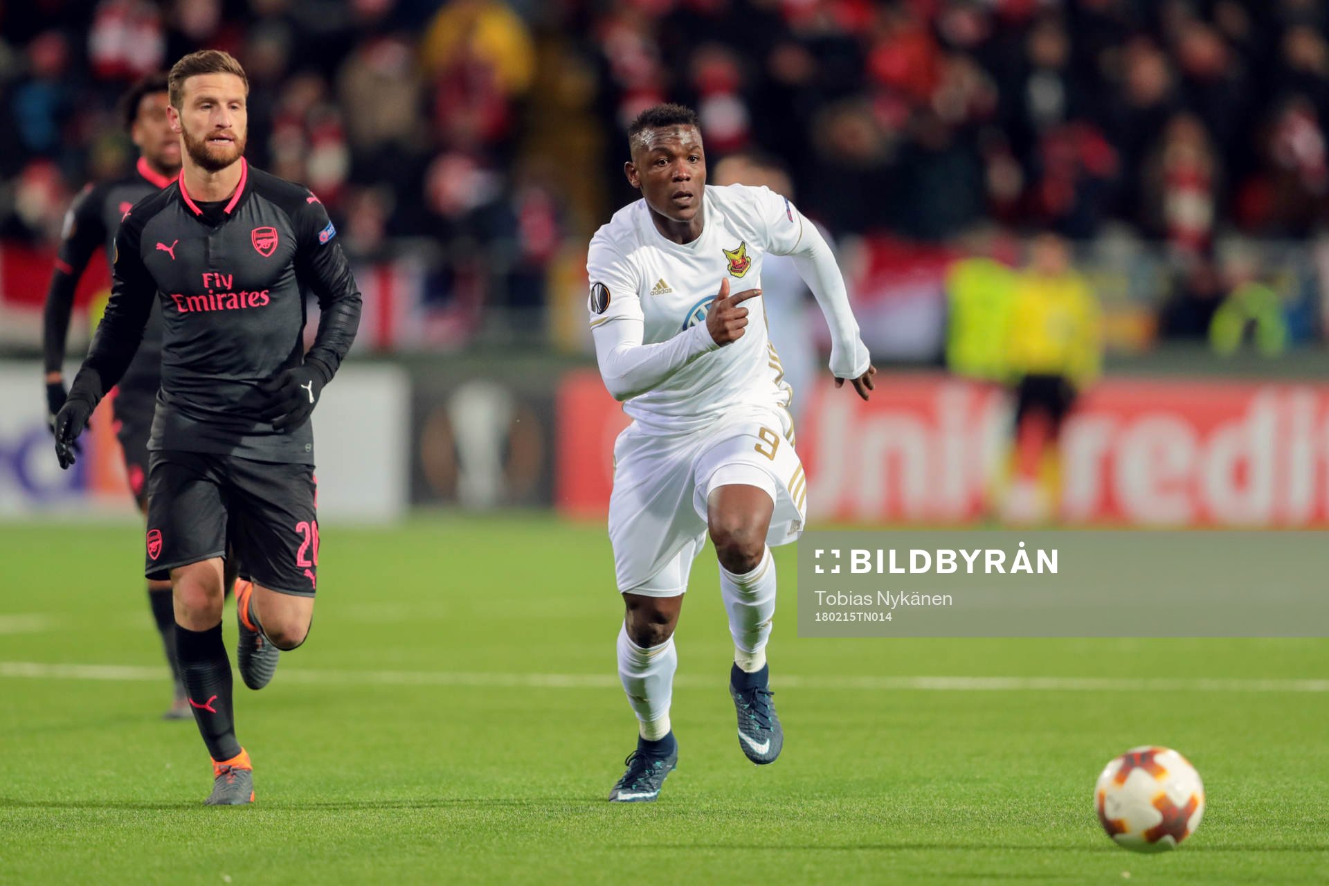 Arsenals Shkodran Mustafi och Östersunds Alhaji Gero