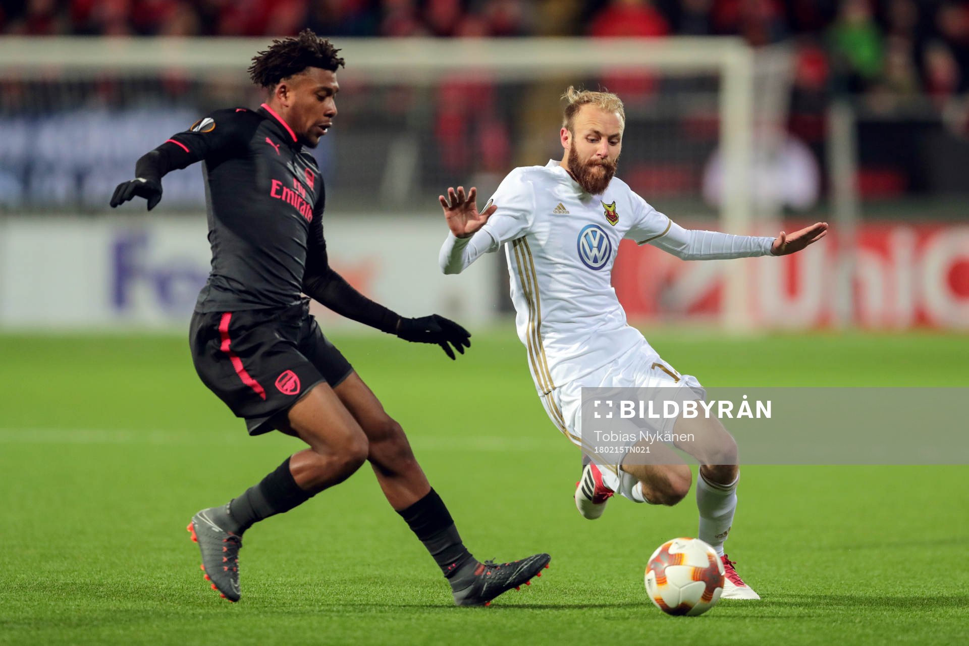 Arsenals Alex Iwobi och Östersunds Curtis Edwards