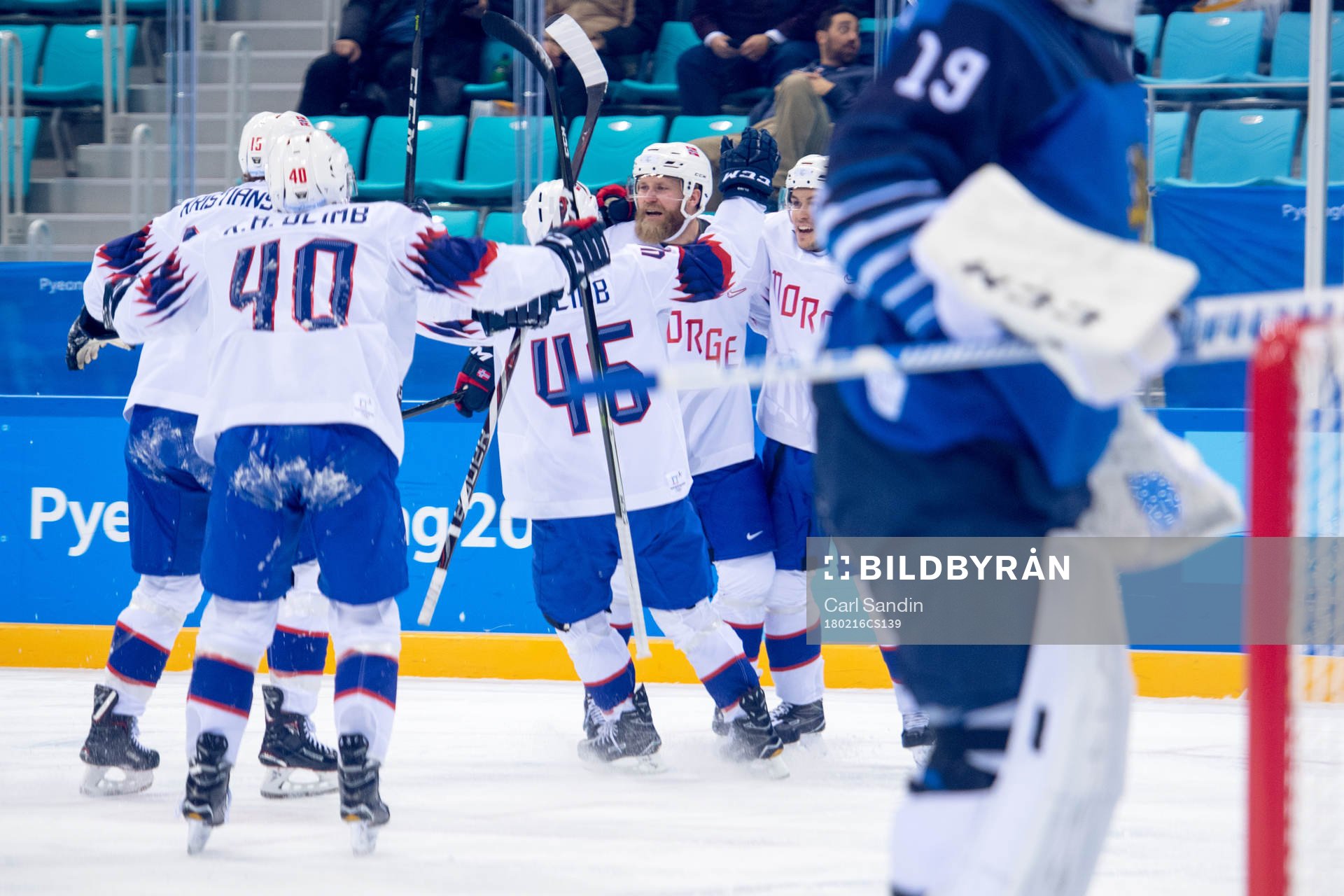 Patrick Thoresen of Norway celebrates with his teammates