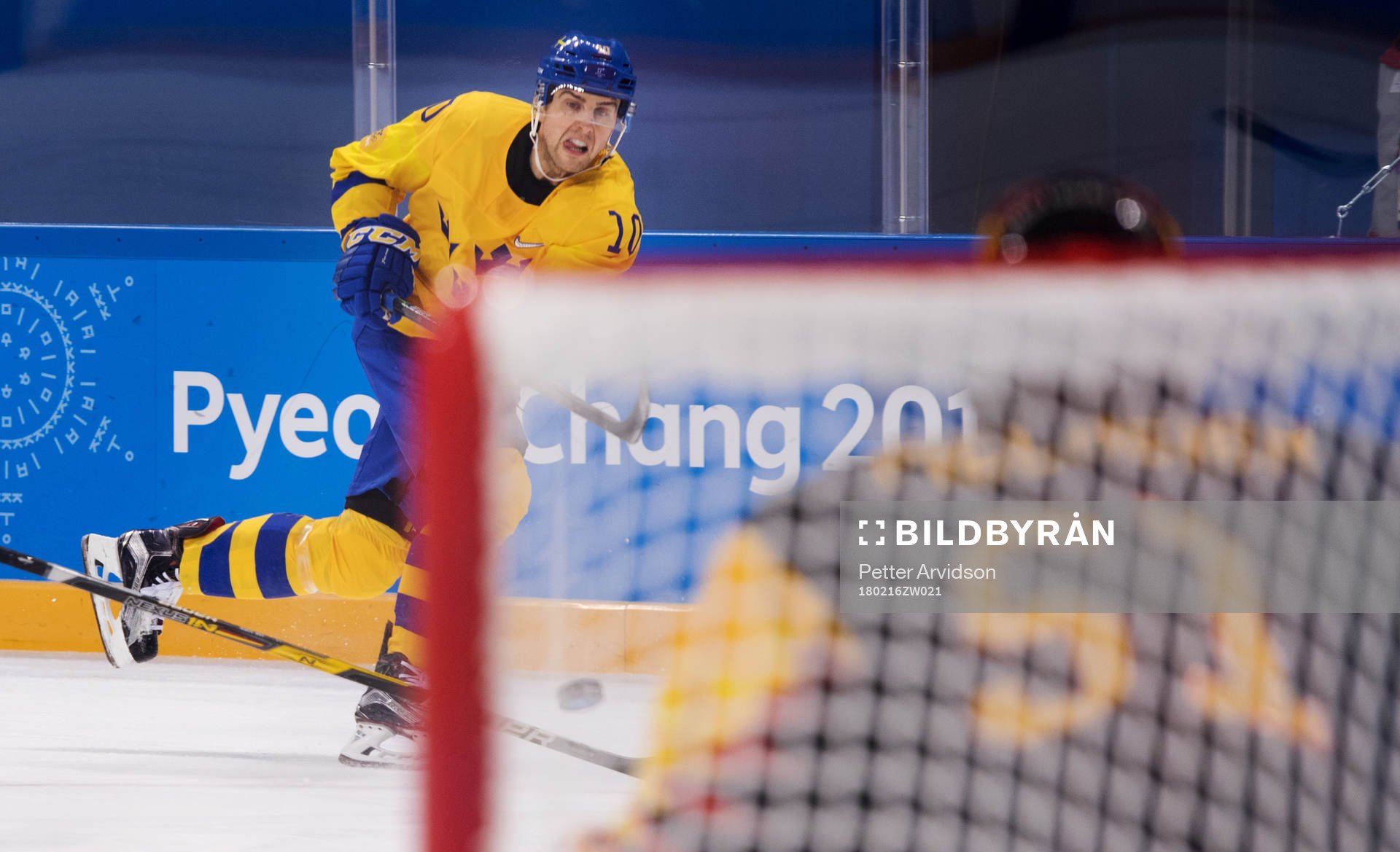 Joakim Lindström of Sweden shoots