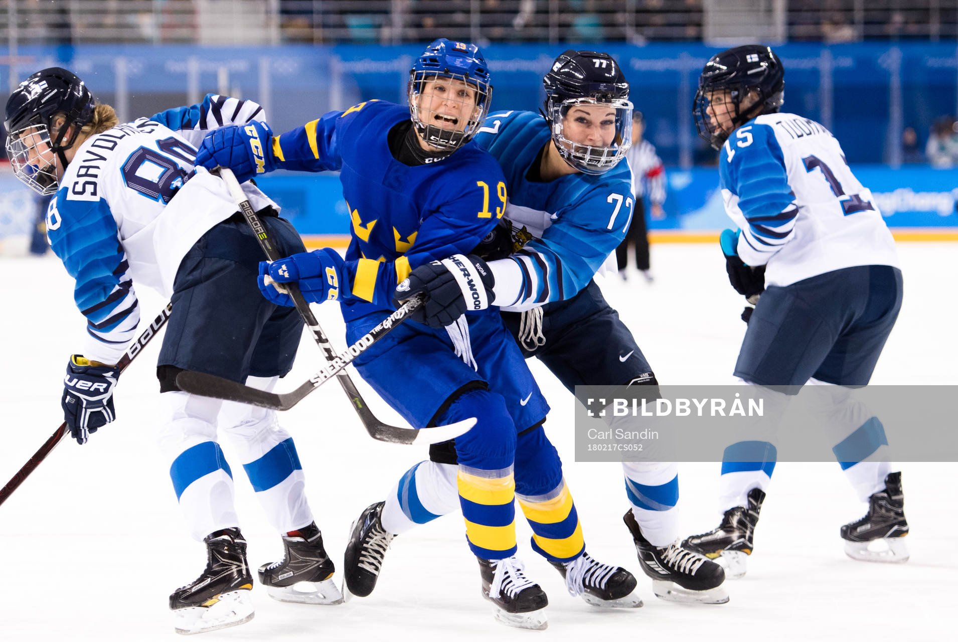 Maria Lindh of Sweden against Ronja Savolainen of Finland