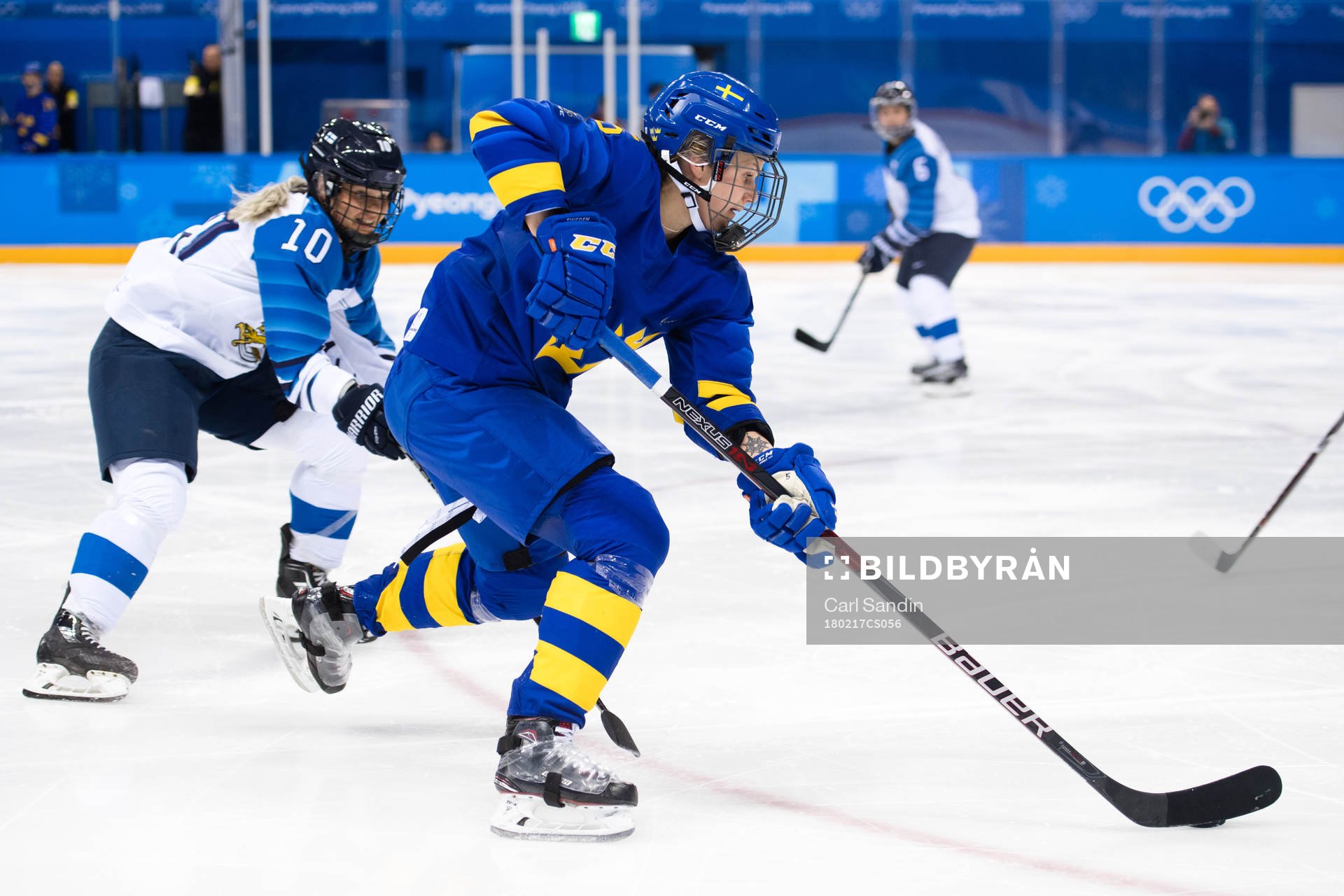Johanna Fällman of Sweden in the ice hockey quarterfinal