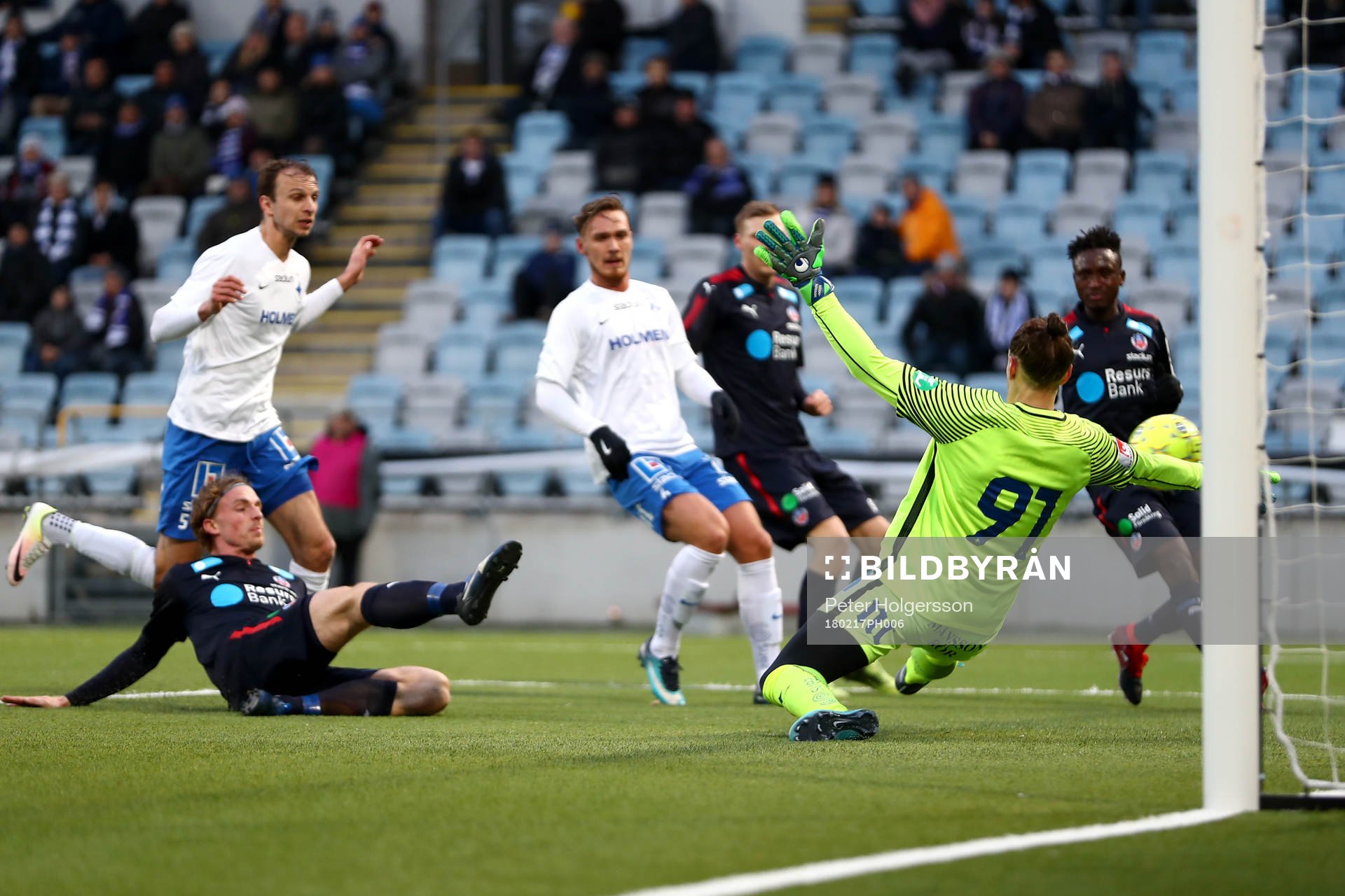 Helsingborgs Carl Johansson gör 0-1-målet bakom