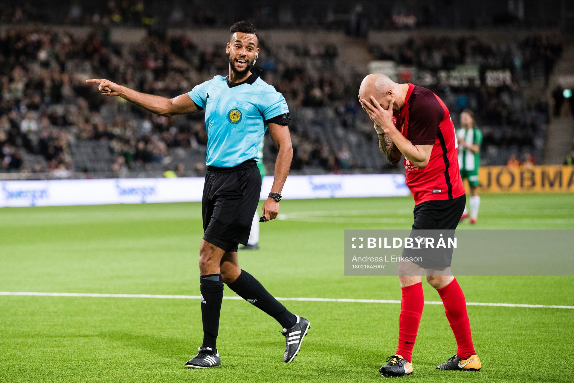 Domare Farouk Nehdi dömmer straff för Hammarby och