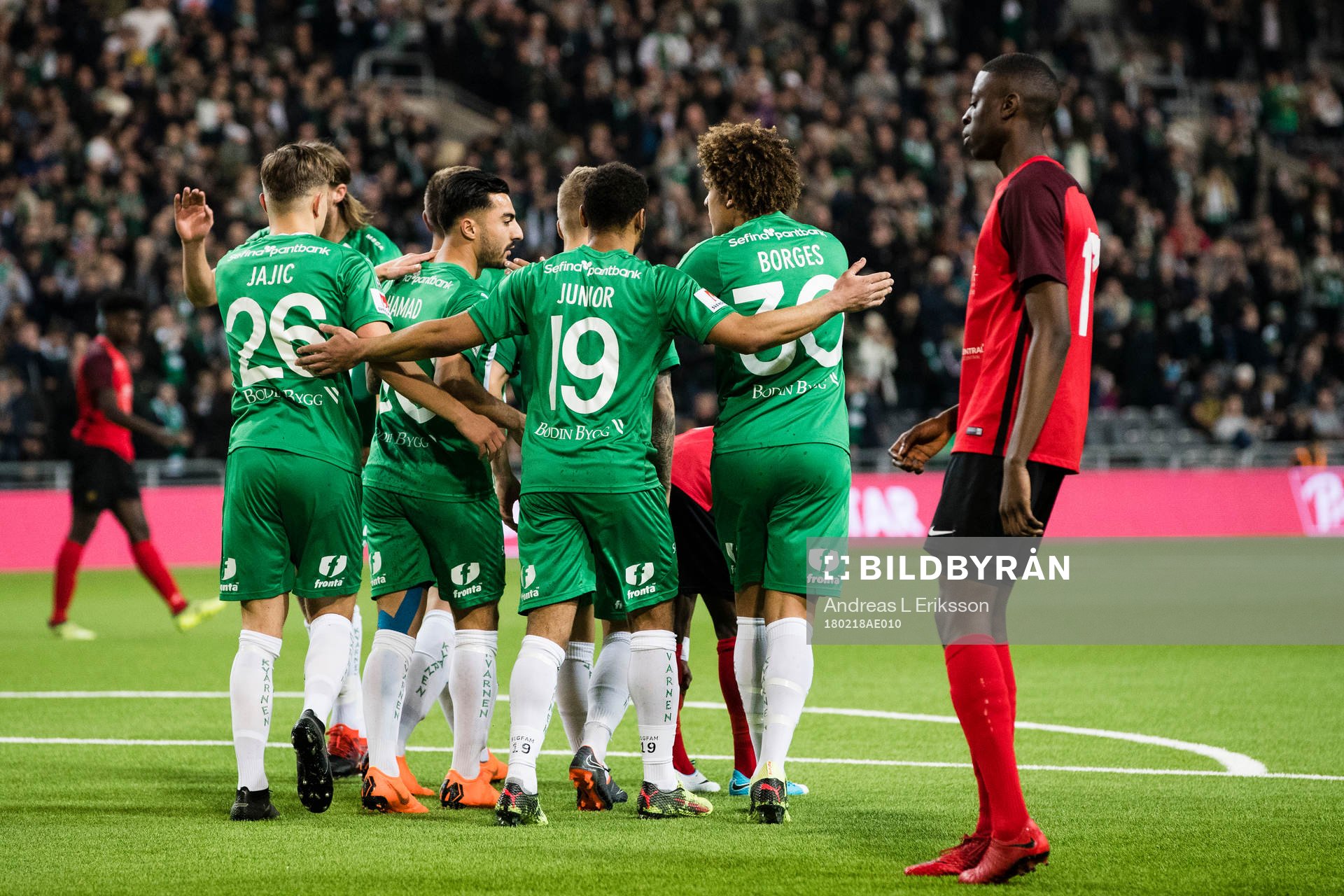 Hammarbys Dusan Jajic, Jiloan Hamad, Serge-Junior Martinsson Ngouali och Neto Borges jublar efter att Hamad gjor 0-1 för Hammarby under fotbollsmatchen i Svenska cupen mellan Vasalund och Hammarby den 18 februari 2018 i Stockholm.