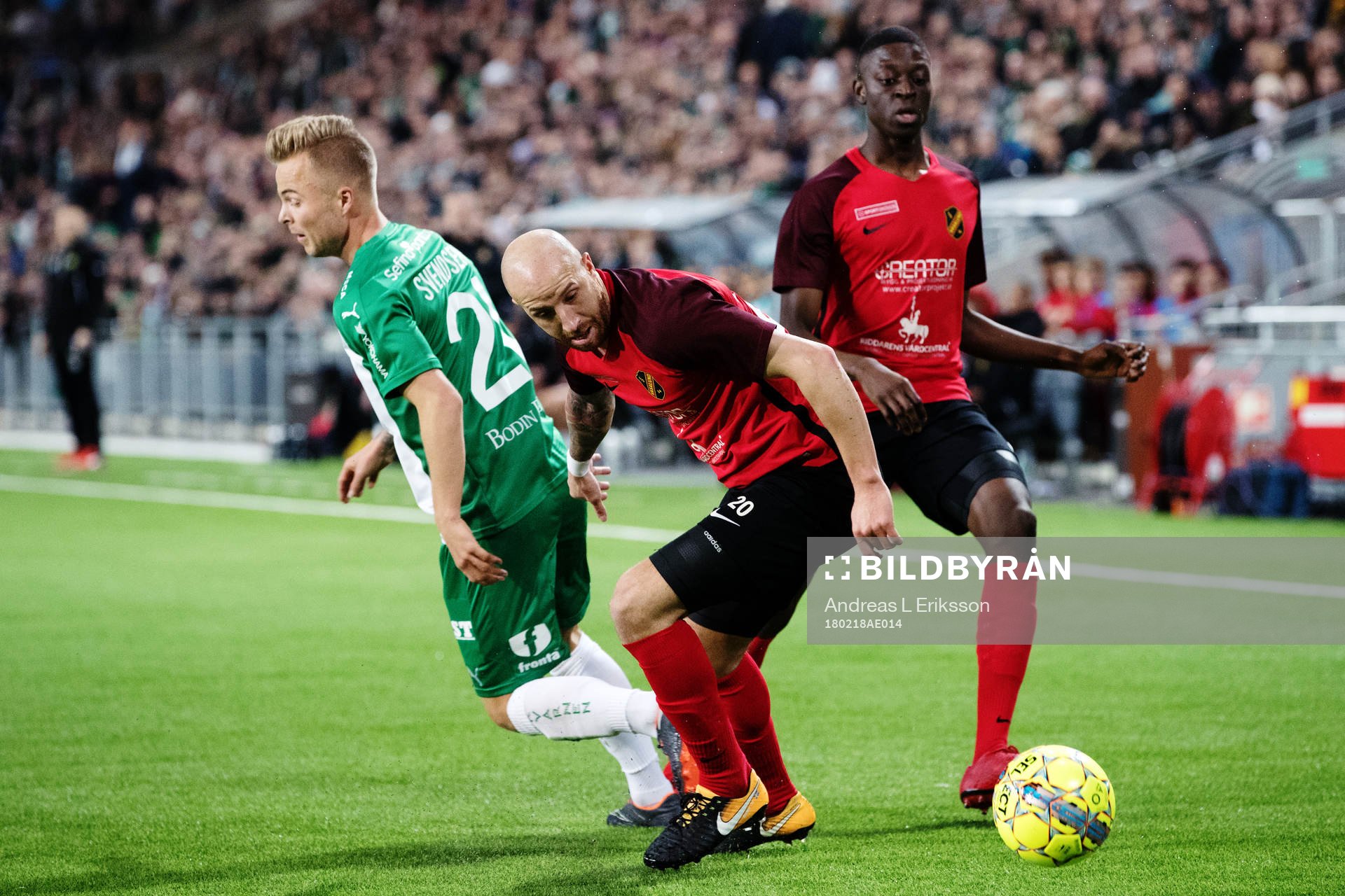Hammarbys Sander Svendsen och Vasalunds Kenny Pavey och