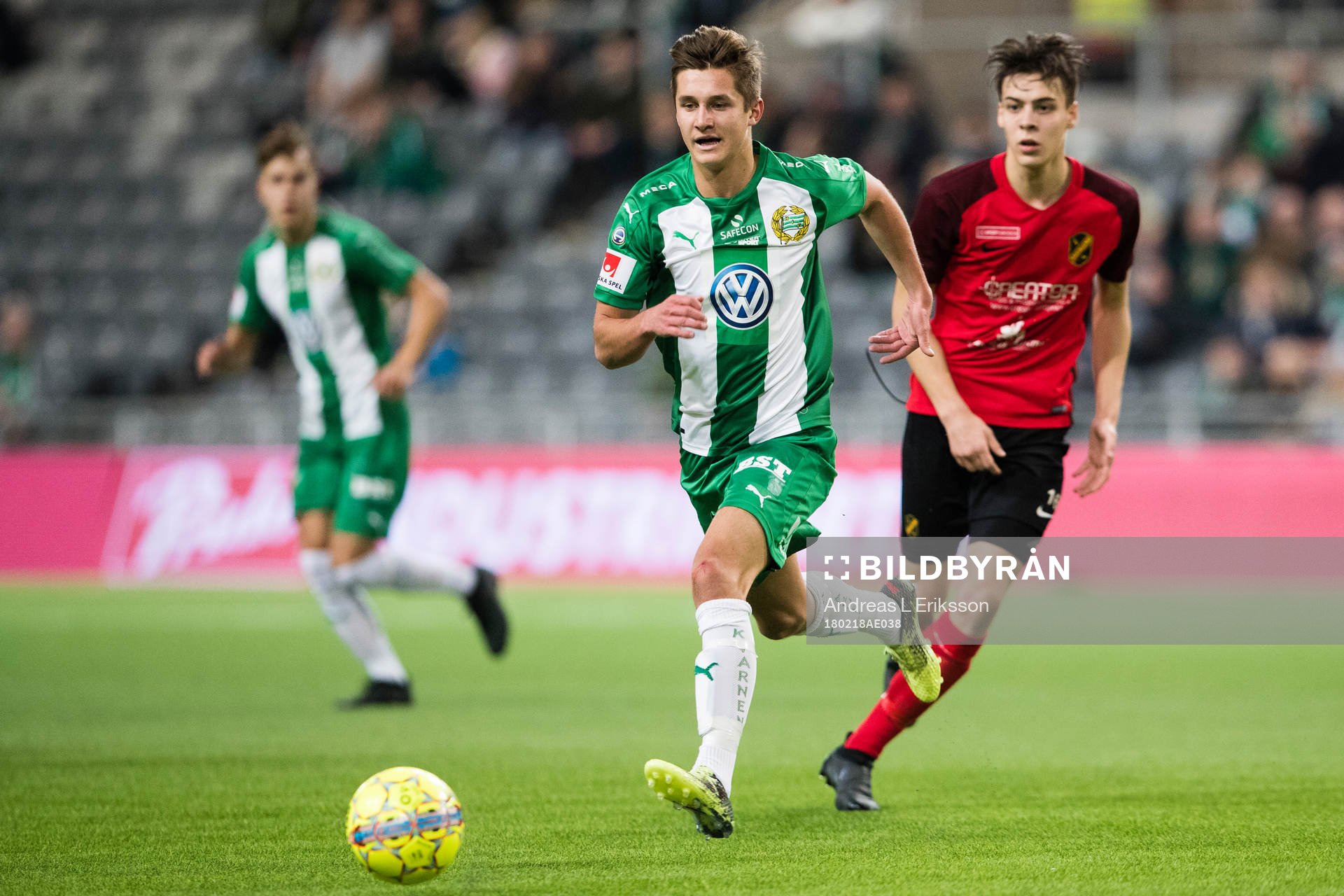 Hammarbys Leo Bengtsson och Vasalunds Adam Ben Lamine