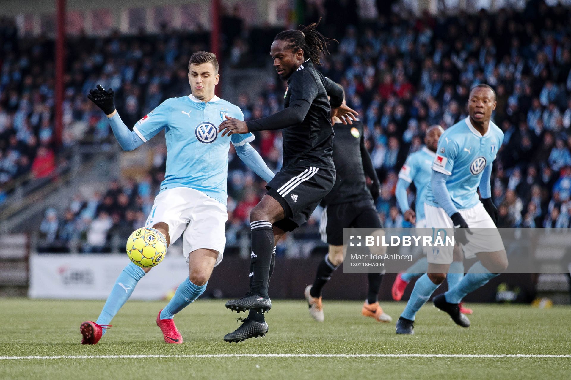 Malmö FFs Alexander Jeremejeff och Dalkurds Kebba Ceesay
