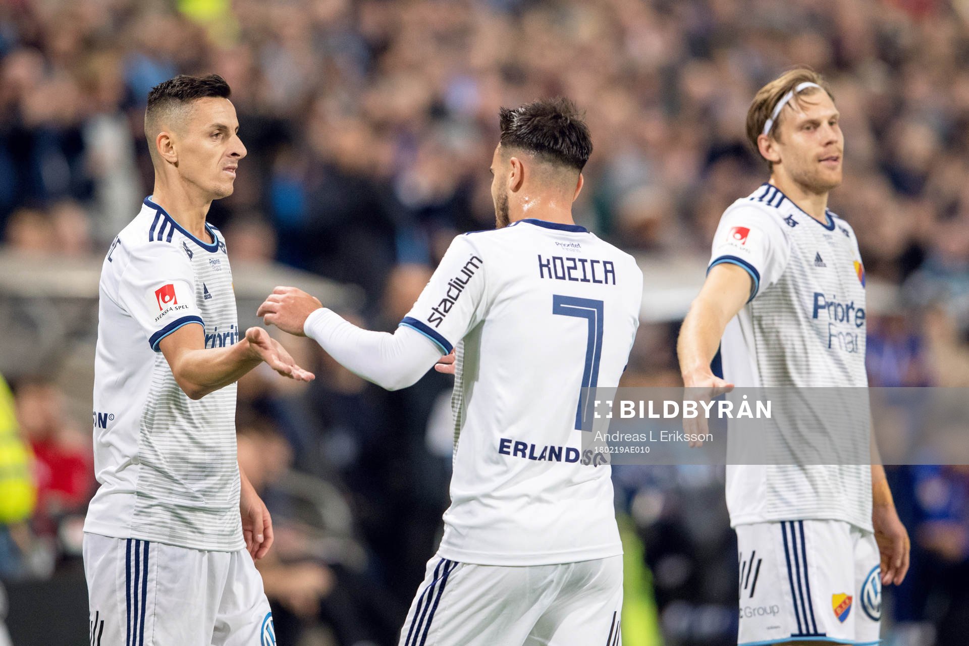 Djurgårdens Haris Radetinac jublar med lagkamrater