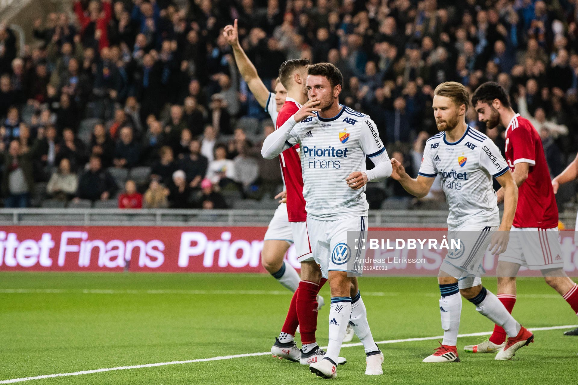 Djurgårdens Kerim Mrabti jublar