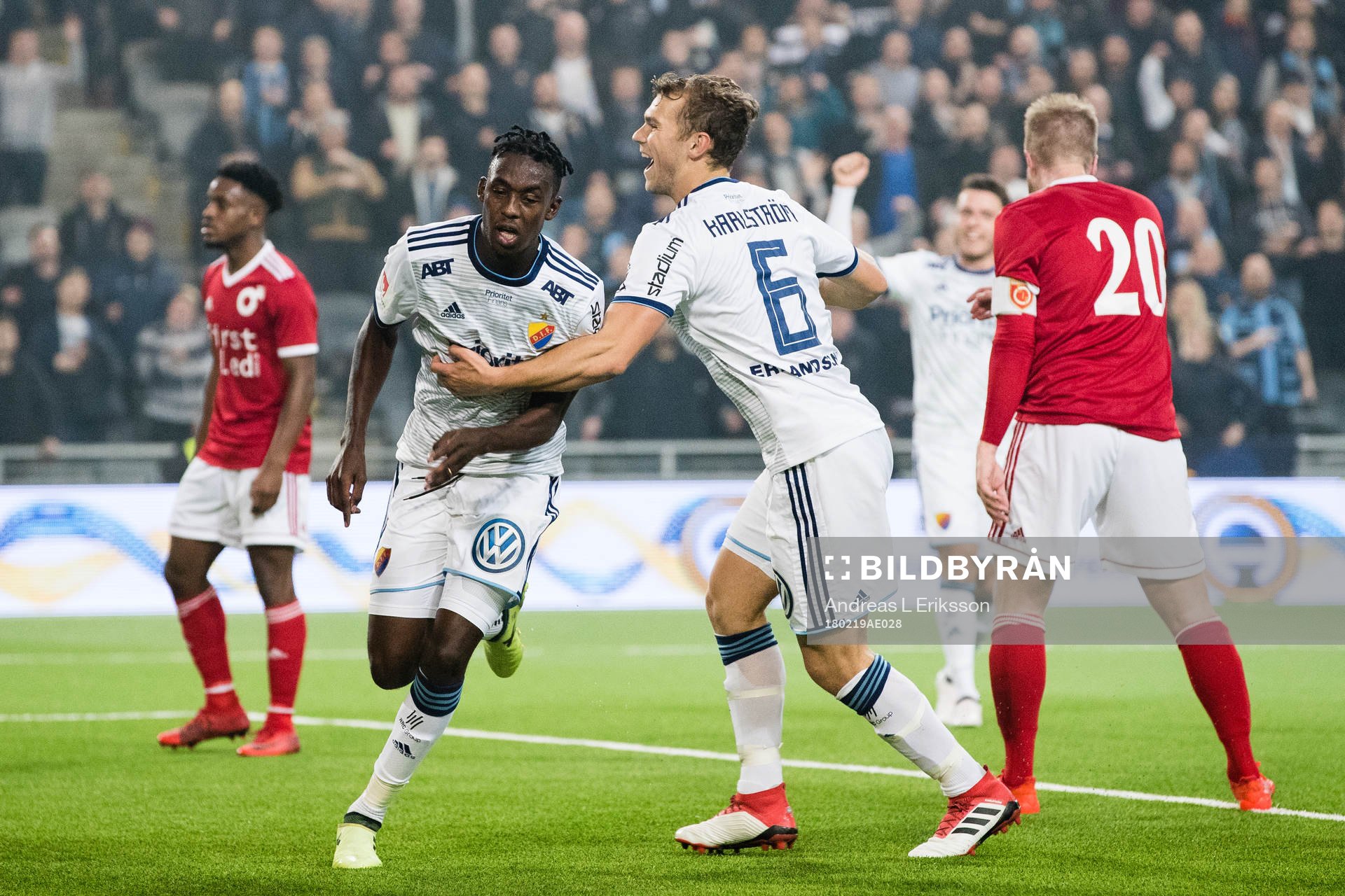 Djurgårdens Philana Tinotenda Kadewere jublar