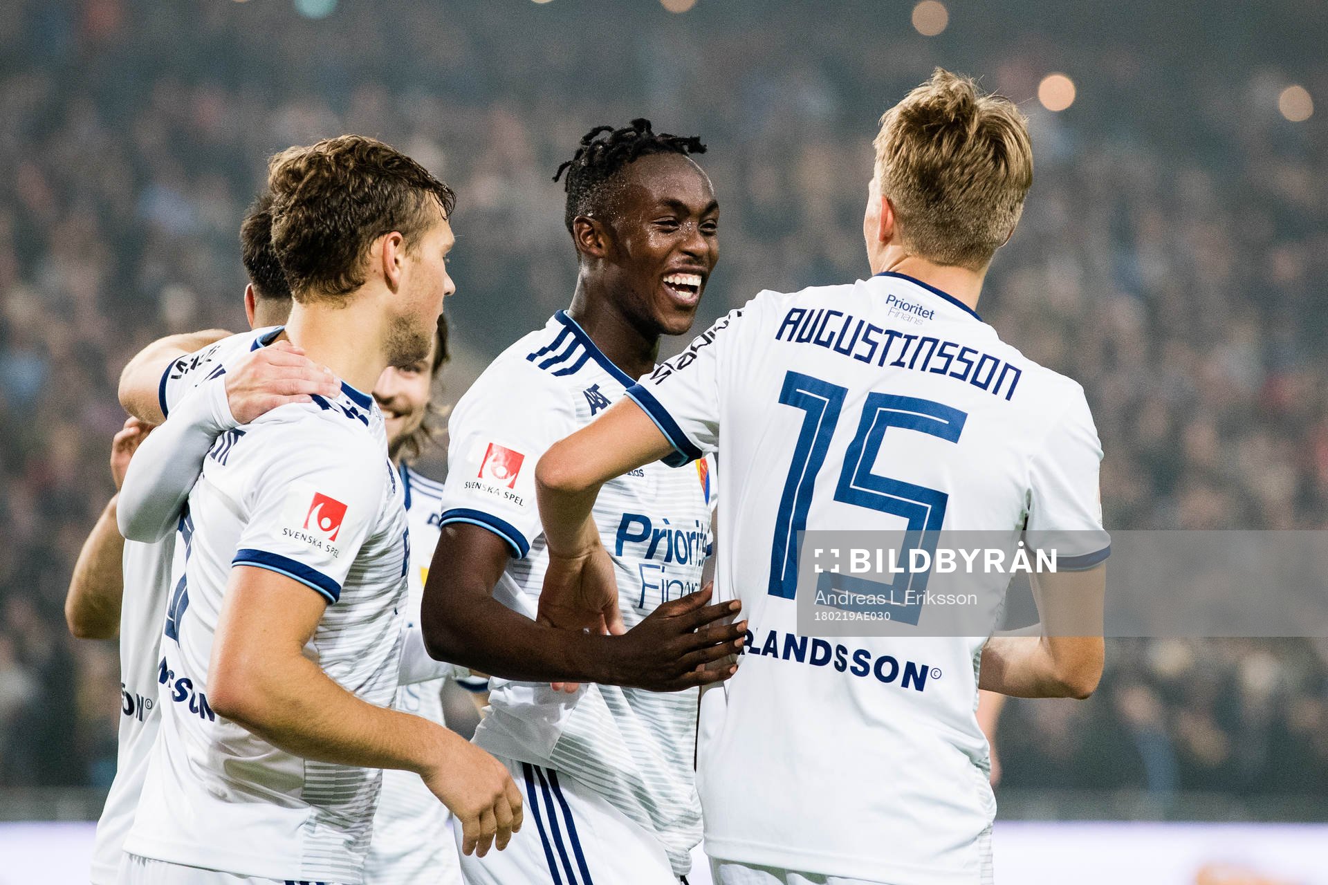 Djurgårdens Philana Tinotenda Kadewere jublar