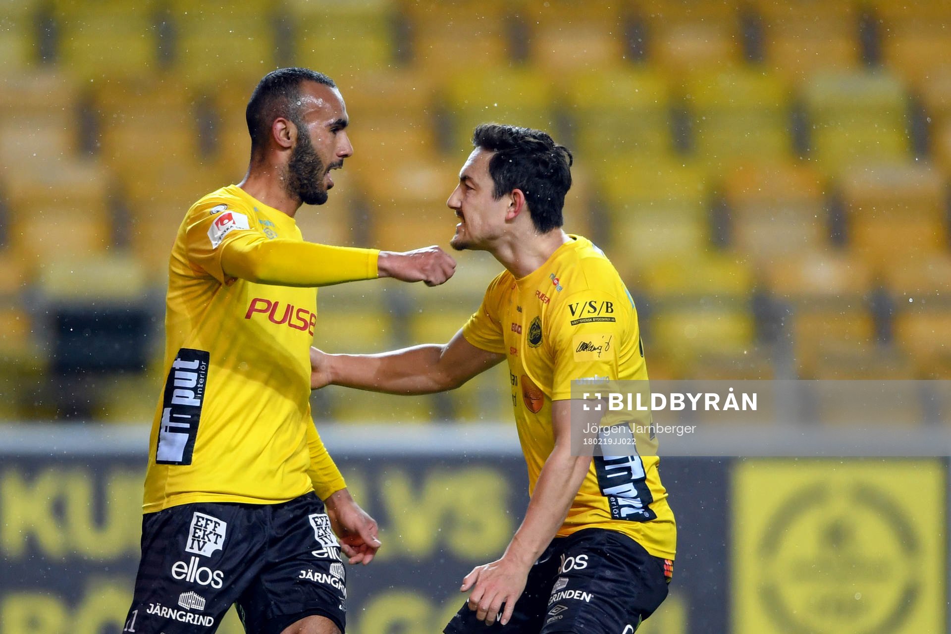 Elfsborgs Issam Jebali och Stefan Ishizaki jublar