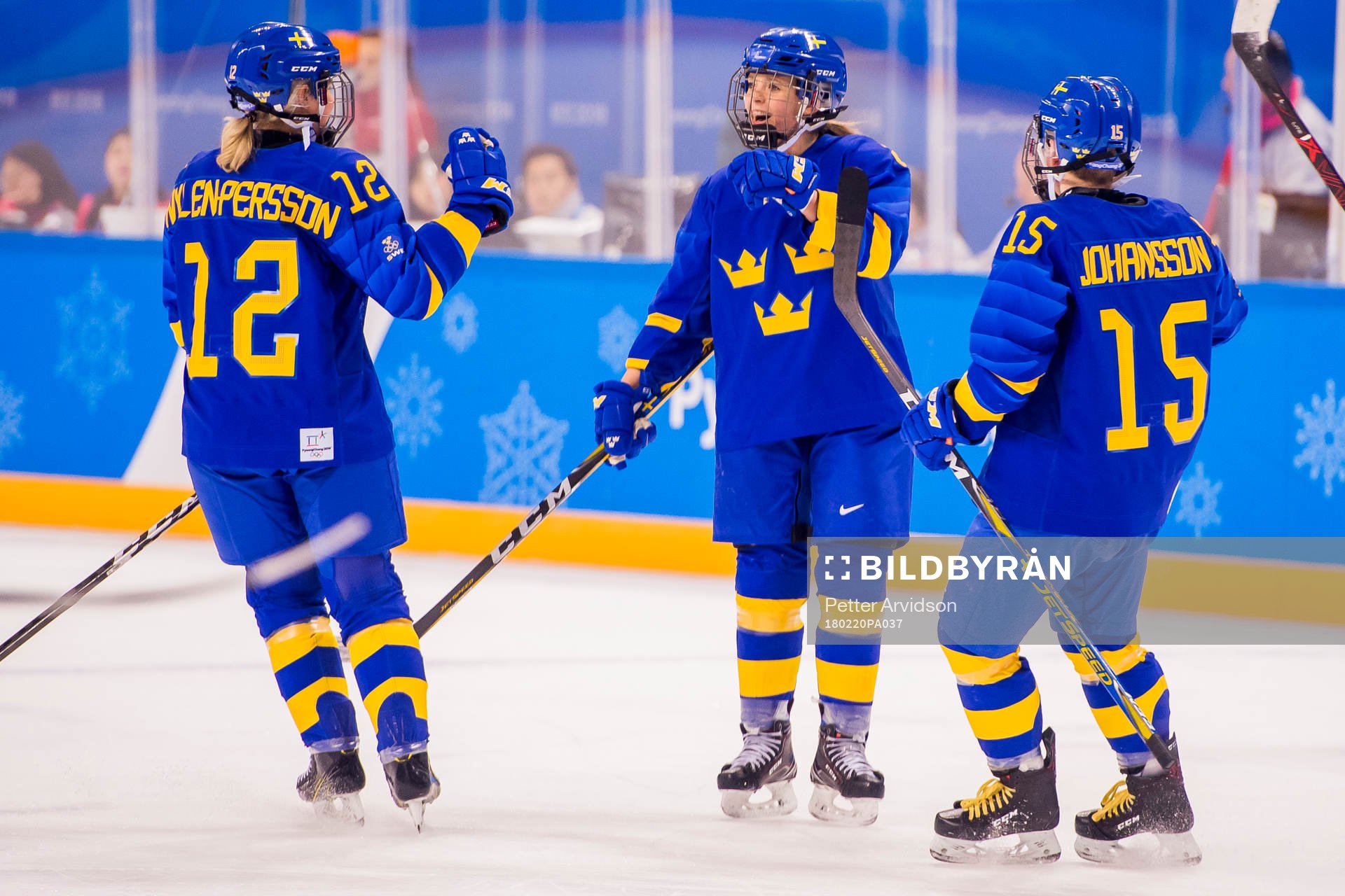 Emmy Alasalmi of Sweden celebrates with her teammates