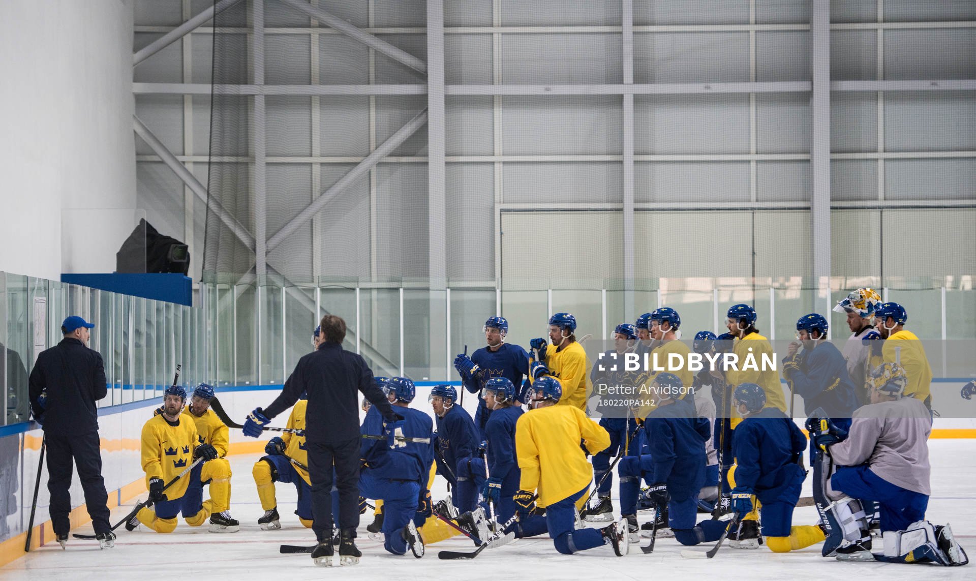 Rikard Grönborg, Head Coach of Sweden going through