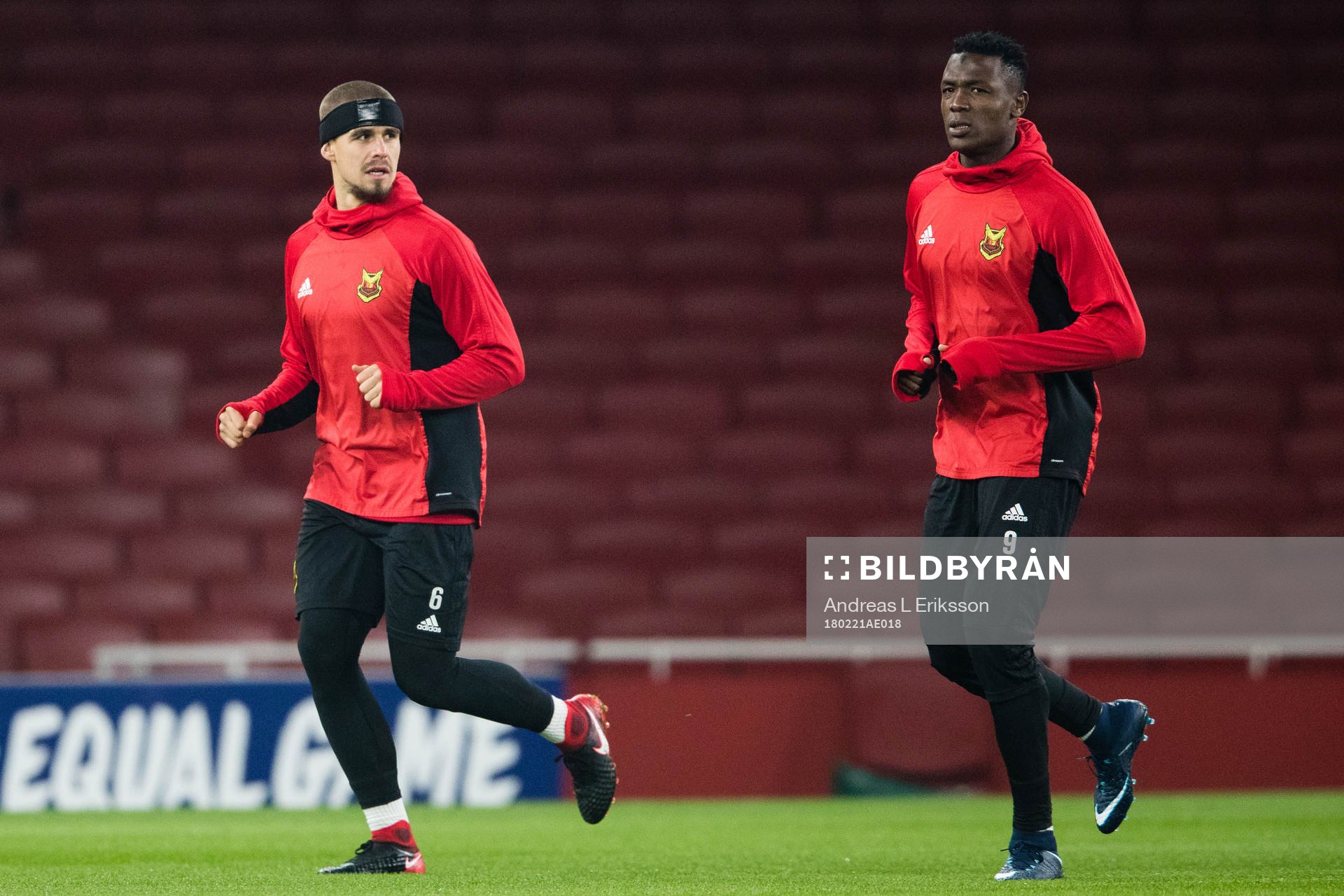 Östersunds Douglas Bergqvist och Alhaji Gero