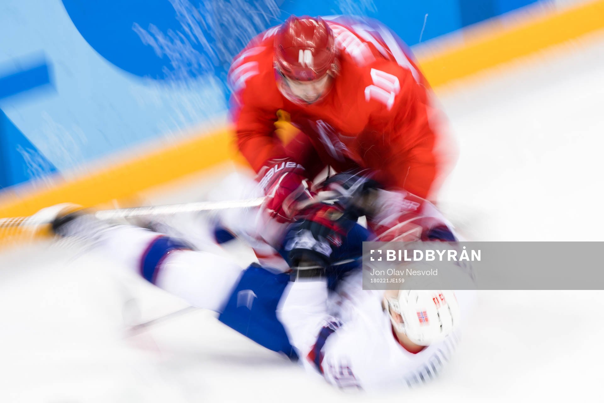 Sergei Mozyakin  Of Russia (OAR) and Daniel Sørvik of