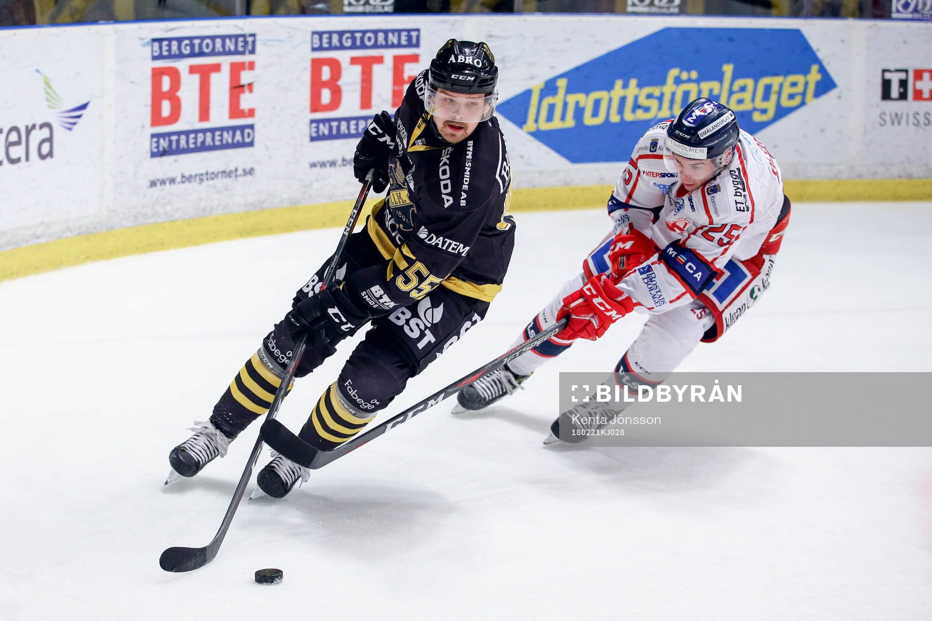 s David Berg och Västerviks Patrik Blomberg