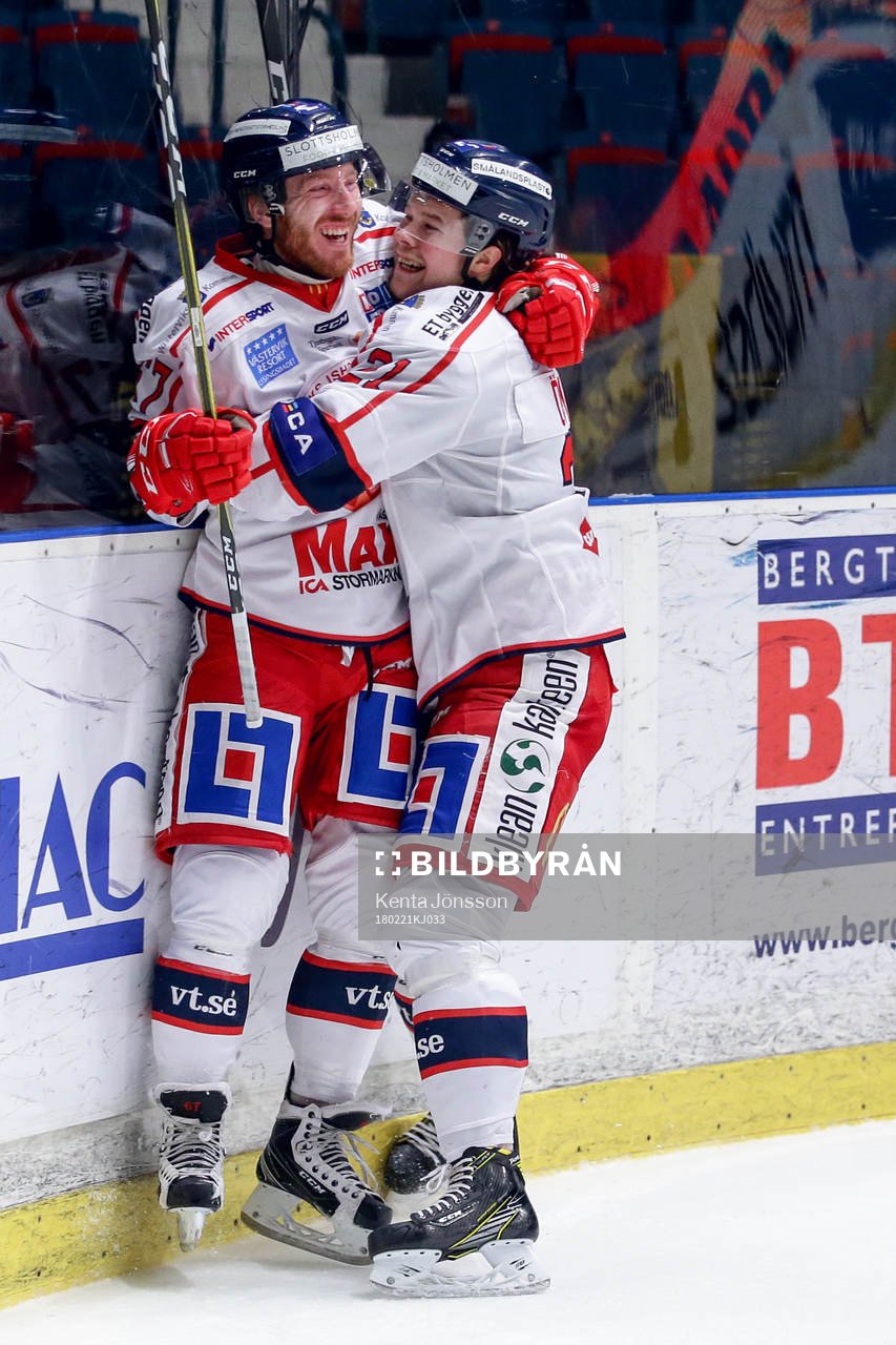 Västerviks Emil Georgsson jublar
