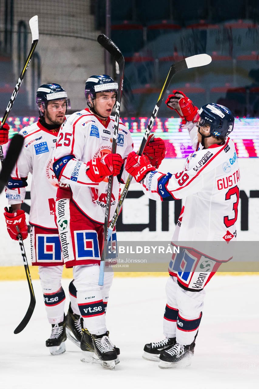 Västerviks Patrik Blomberg jublar med Pierre Gustavsson