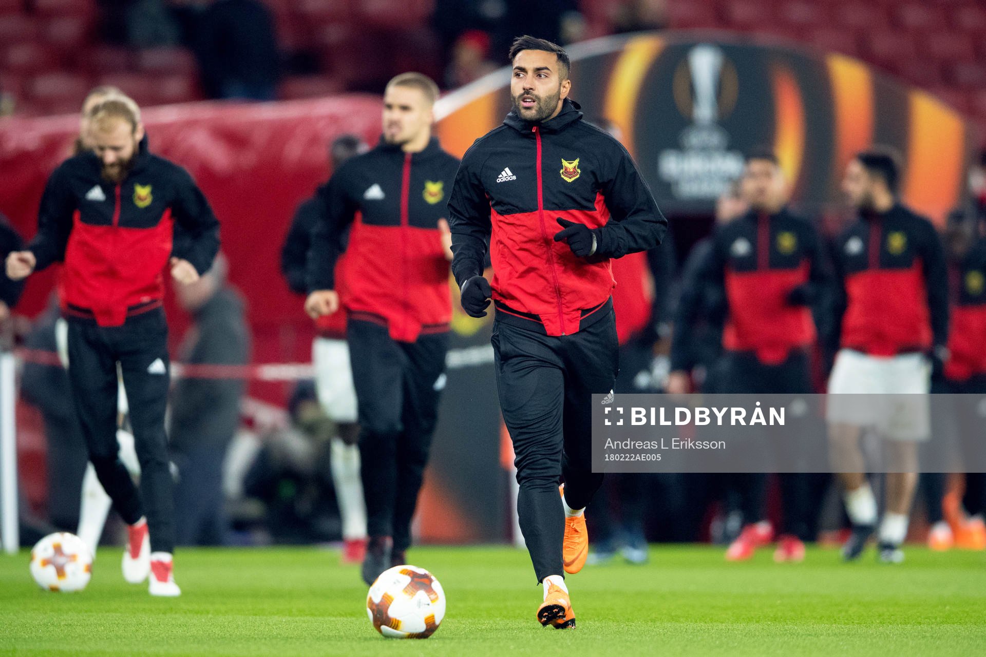 Östersunds Saman Ghoddos värmer upp
