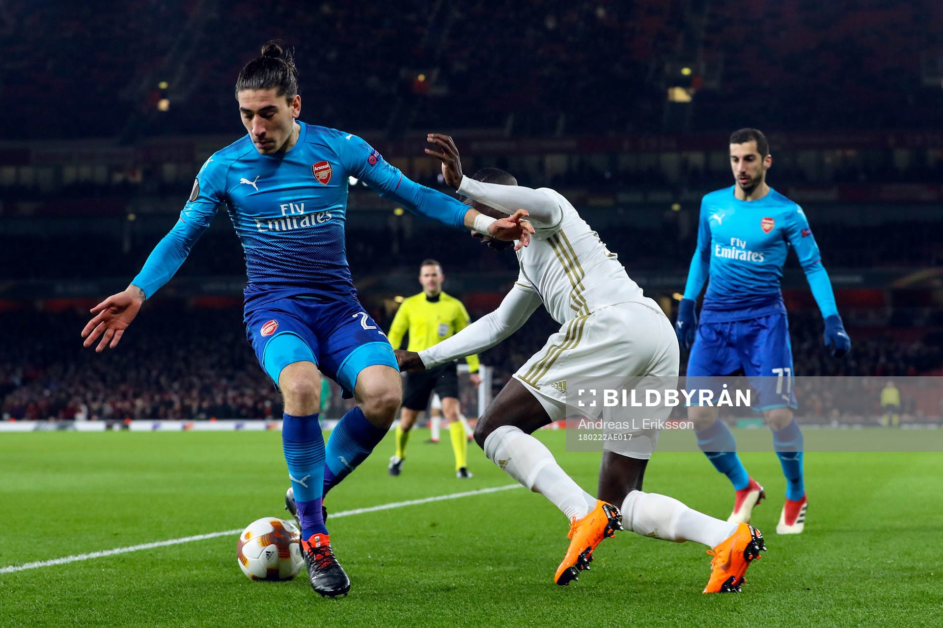 Arsenals Hector Bellerin och Östersunds Ken Sema