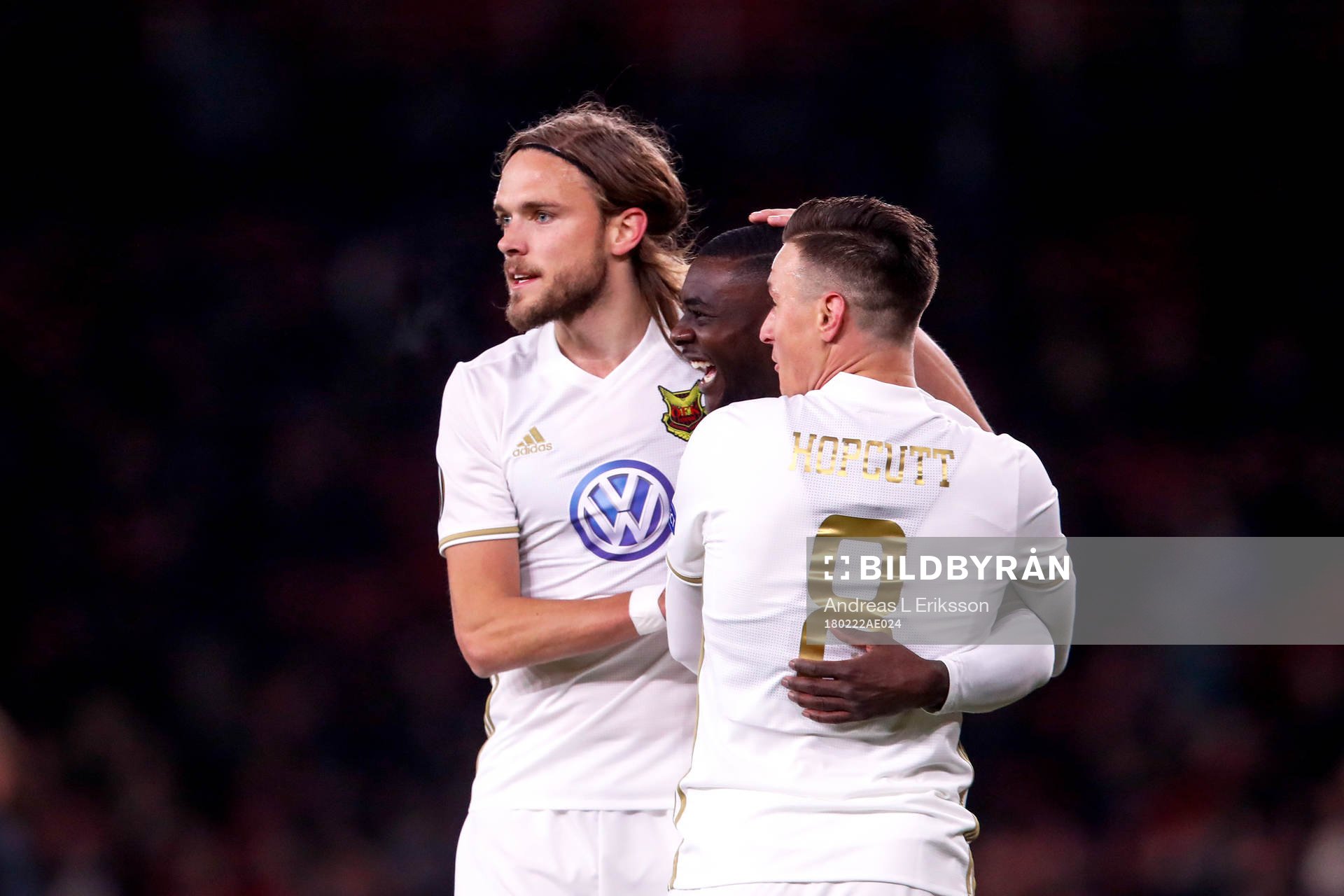 Östersunds Tom Pettersson och Jamie Hopcutt jublar med Ken