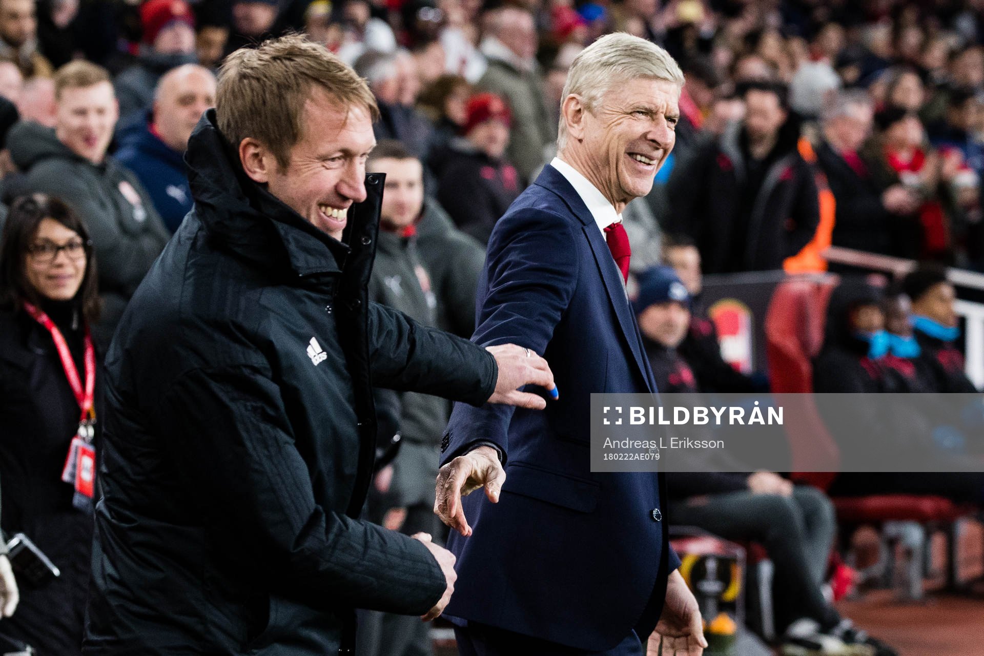 Östersunds tränare Graham Potter och Arsenals manager Arsene Wenger under fotbollsmatchen i Europa League mellan Arsenal och Östersund den 22 februari 2018 i London.