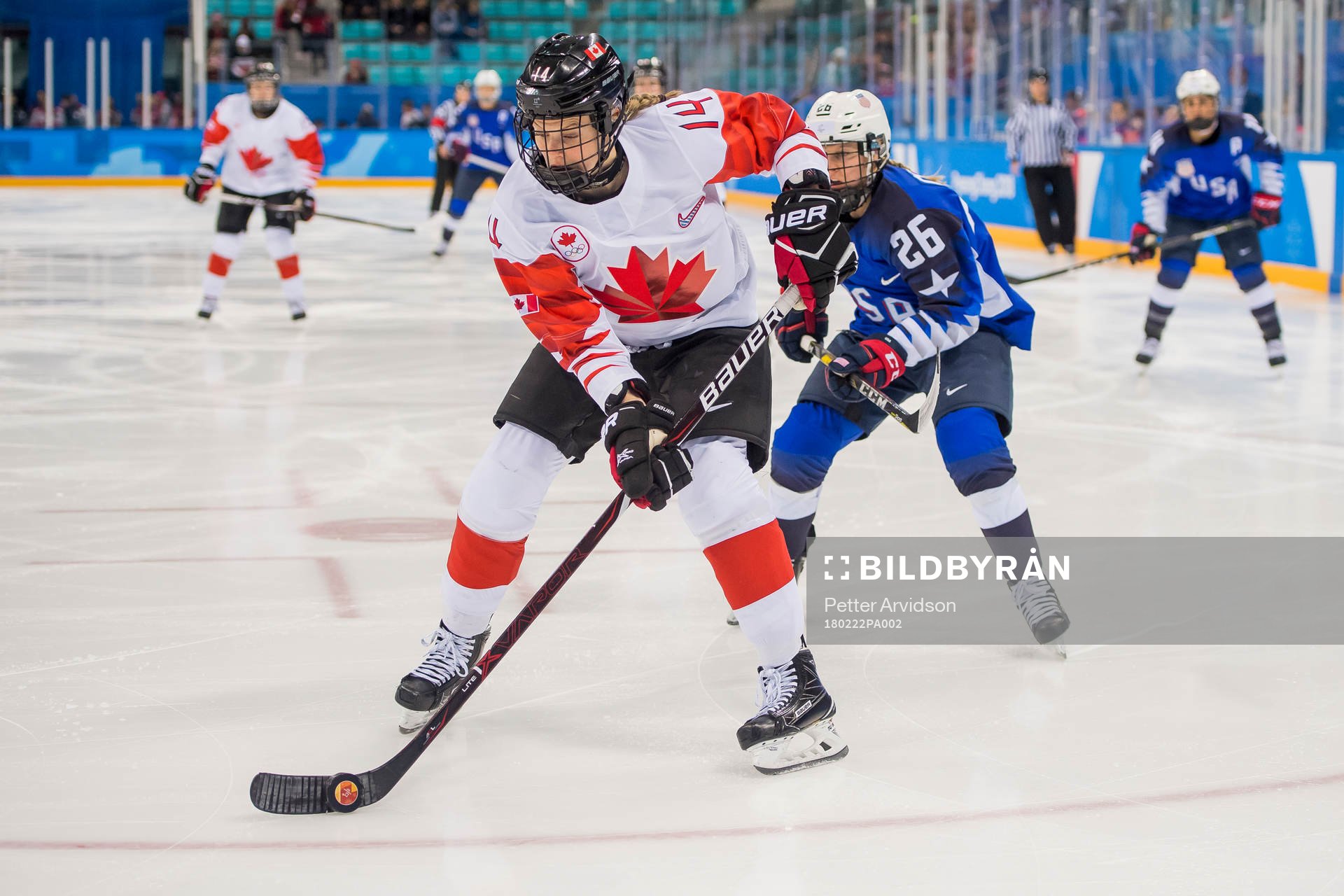 Renata Fast of Canadaand Kendall Coyne of USA