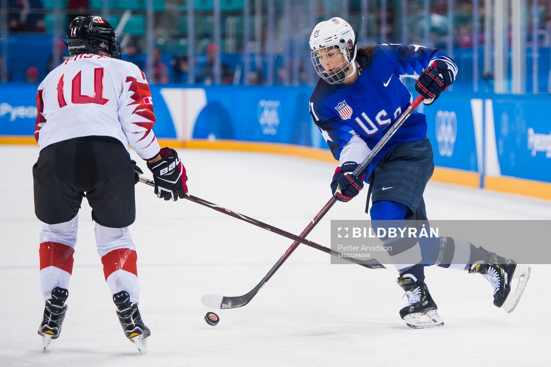 Hilary Knight of USA and Renata Fast of Canada