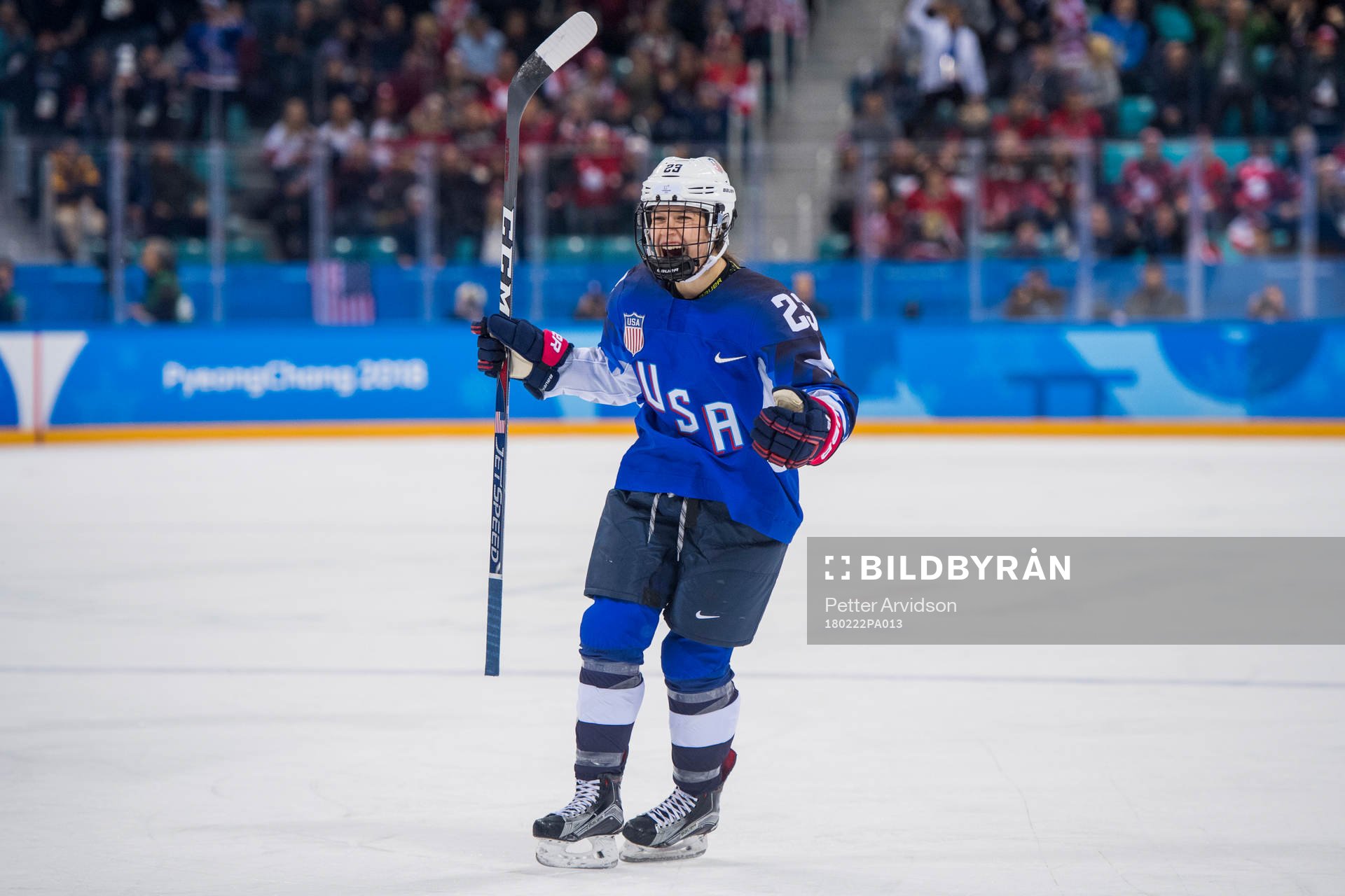 Sidney Morin of USA celebrates the 1-0 goal