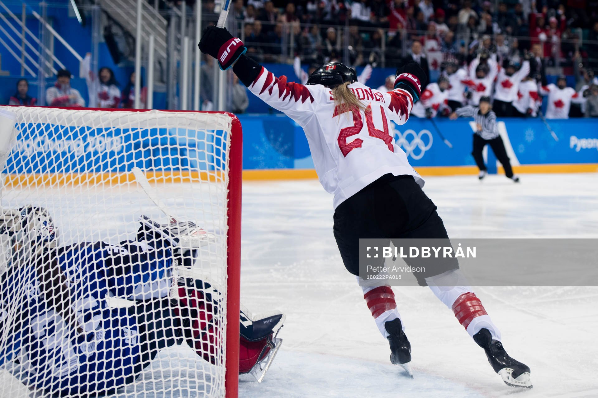 Natalie Spooner of Canada celebrating the 1-1 goal