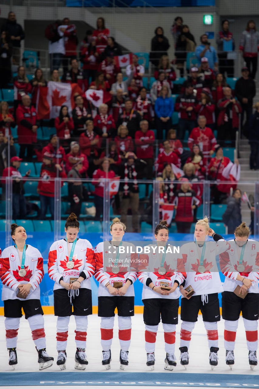 Team Canada looks dejected