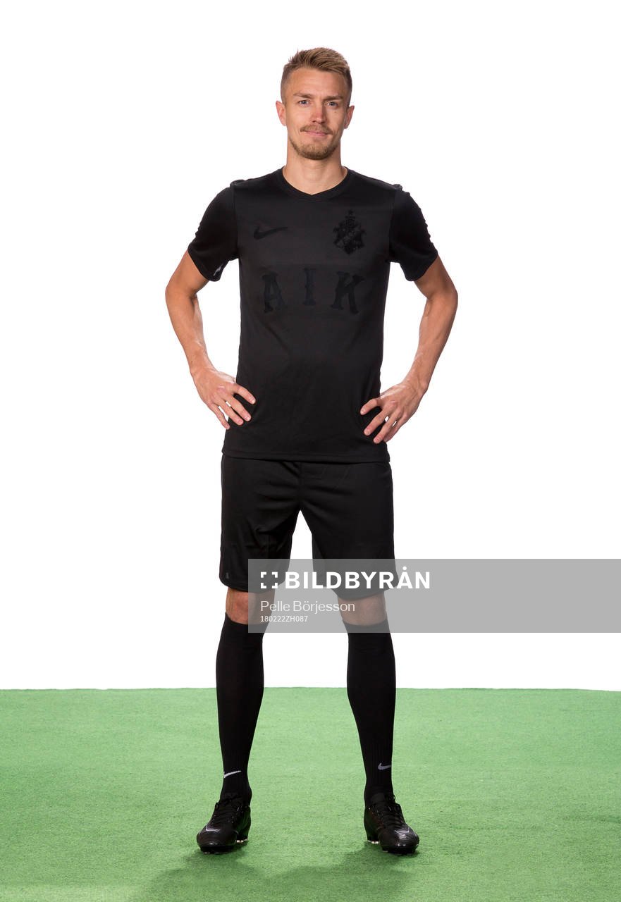 s Rasmus Lindkvist