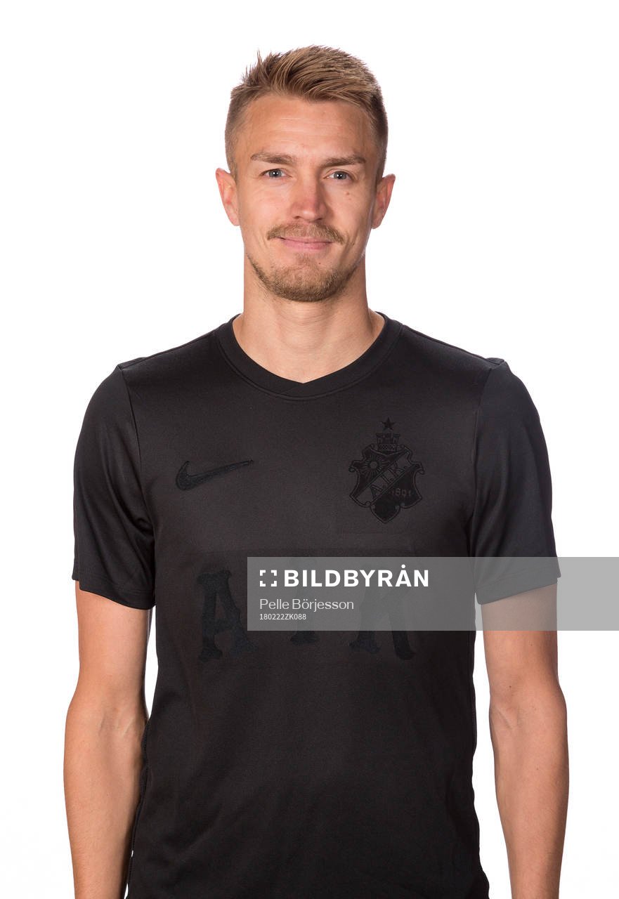 s Rasmus Lindkvist