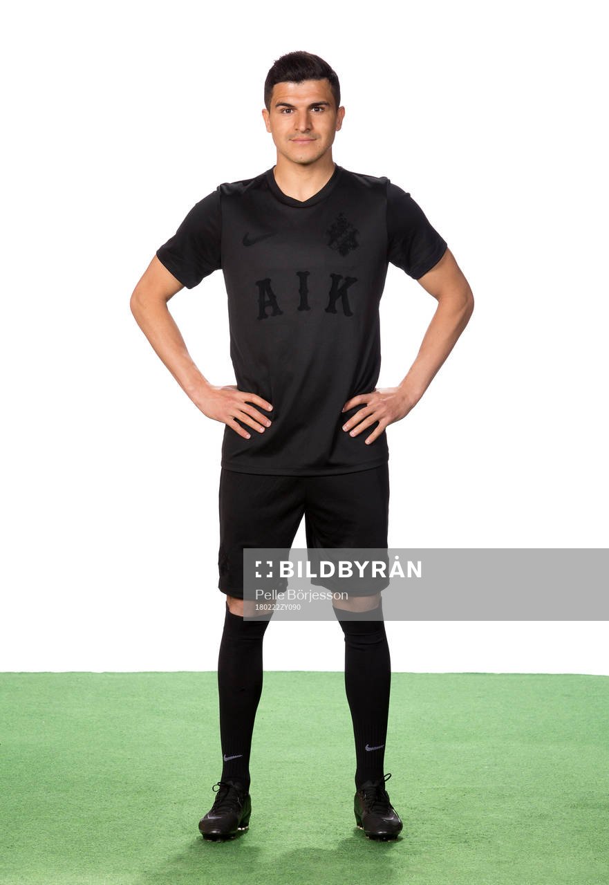 s Tarik Elyounoussi