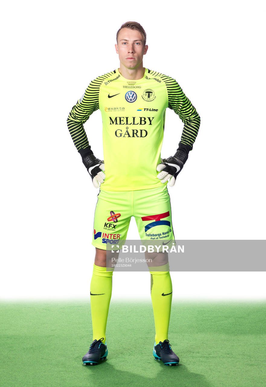 Trelleborgs målvakt Dennis Petersson