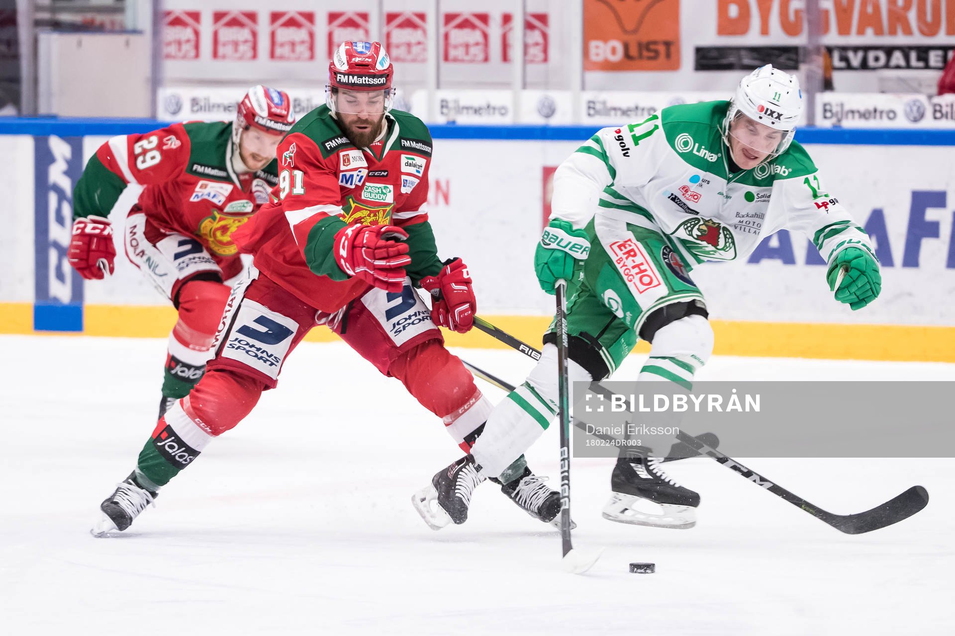 Rögles Bryan Lerg och Moras Jacob Lagacé  i