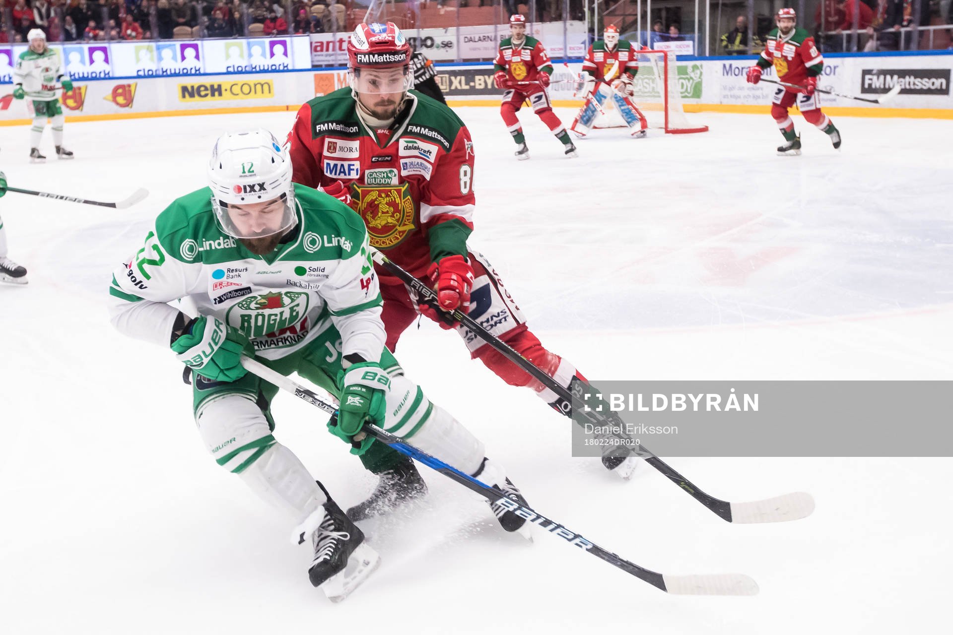 Rögles Jack Connolly och Moras Mathias Bromé  i