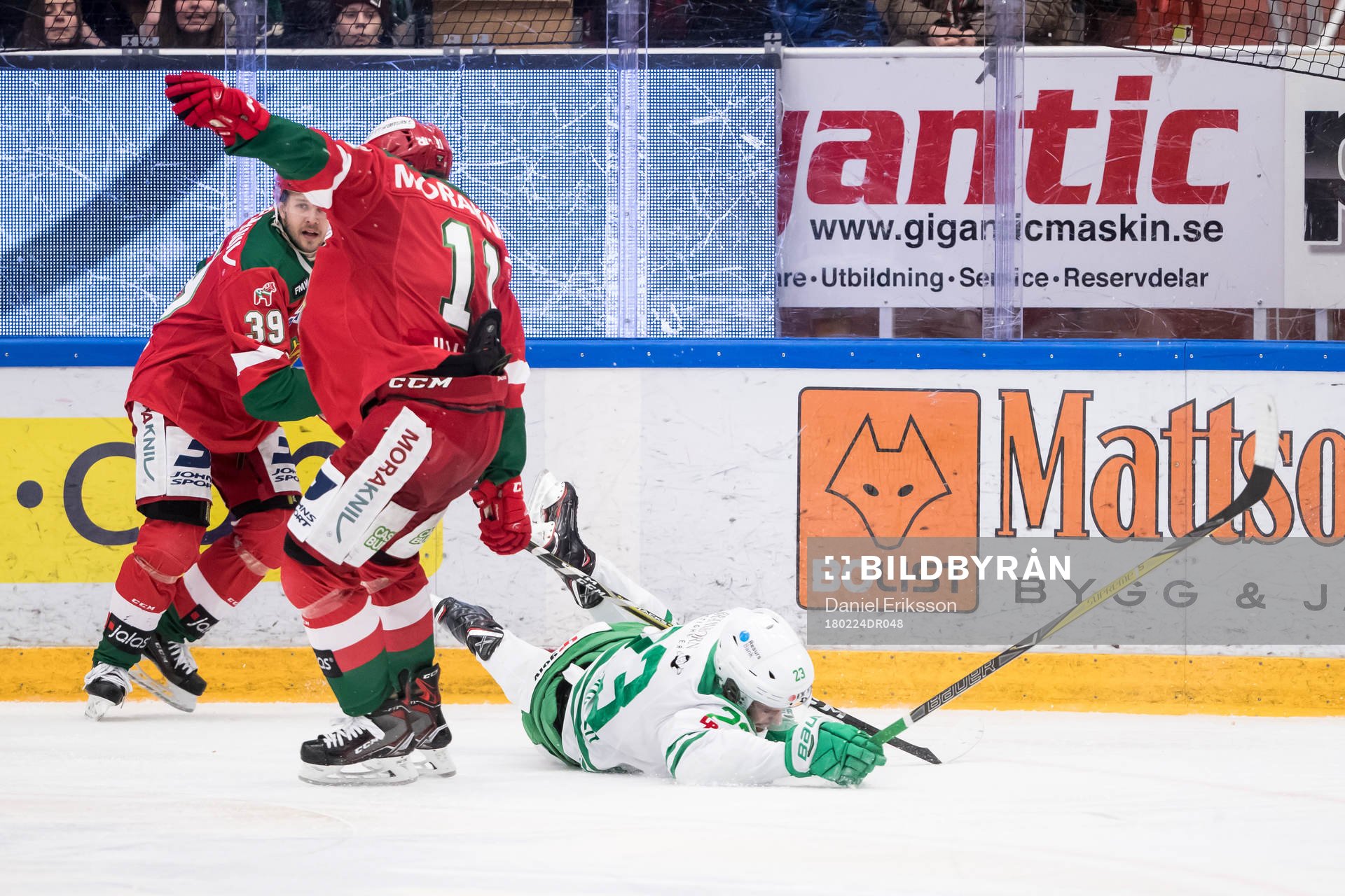 Rögles Daniel Sylwander faller